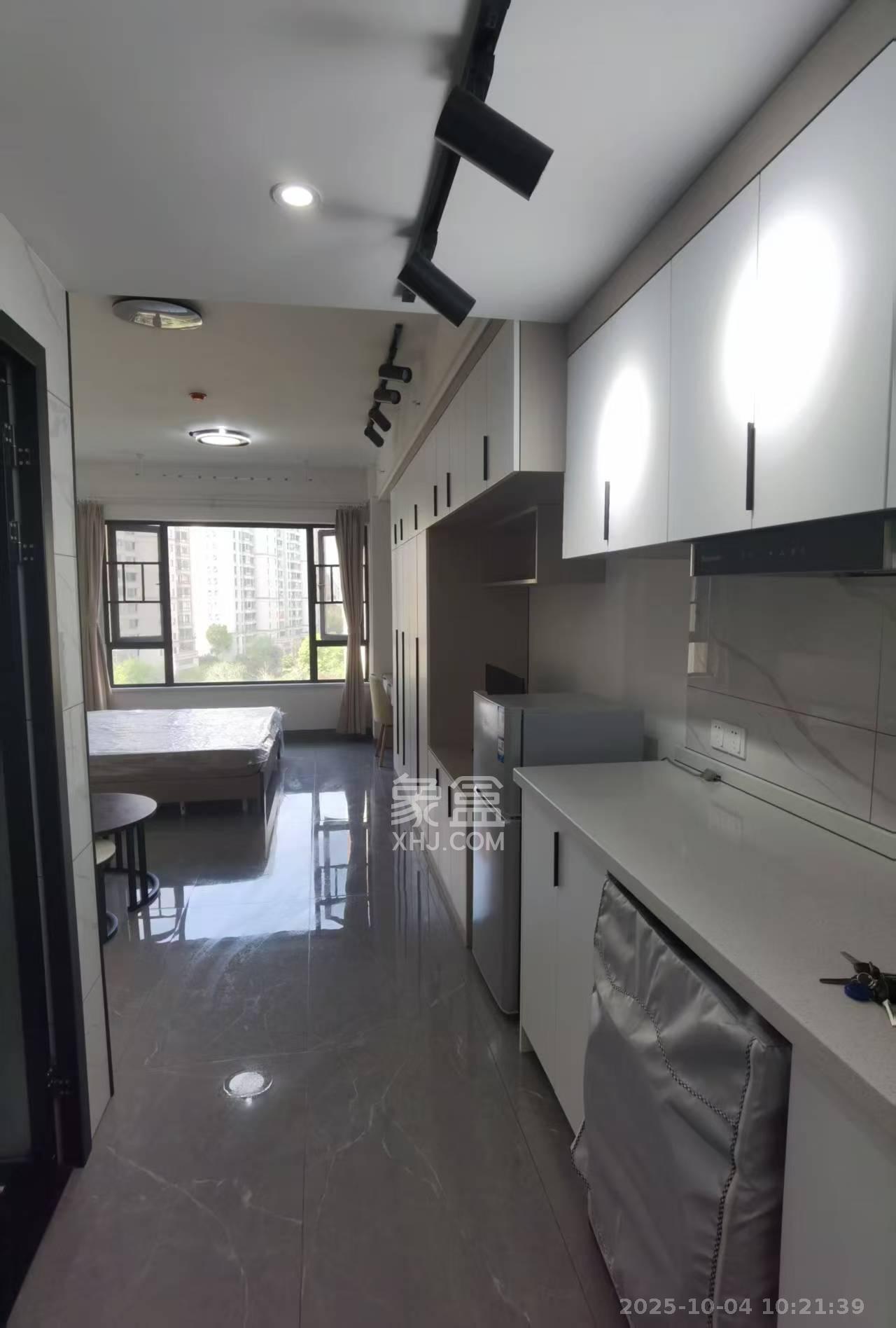 五矿万境蓝山  1室1厅1卫    1400.0元/月 五矿万境蓝山  1室1厅1卫    1400.0元/月室内图