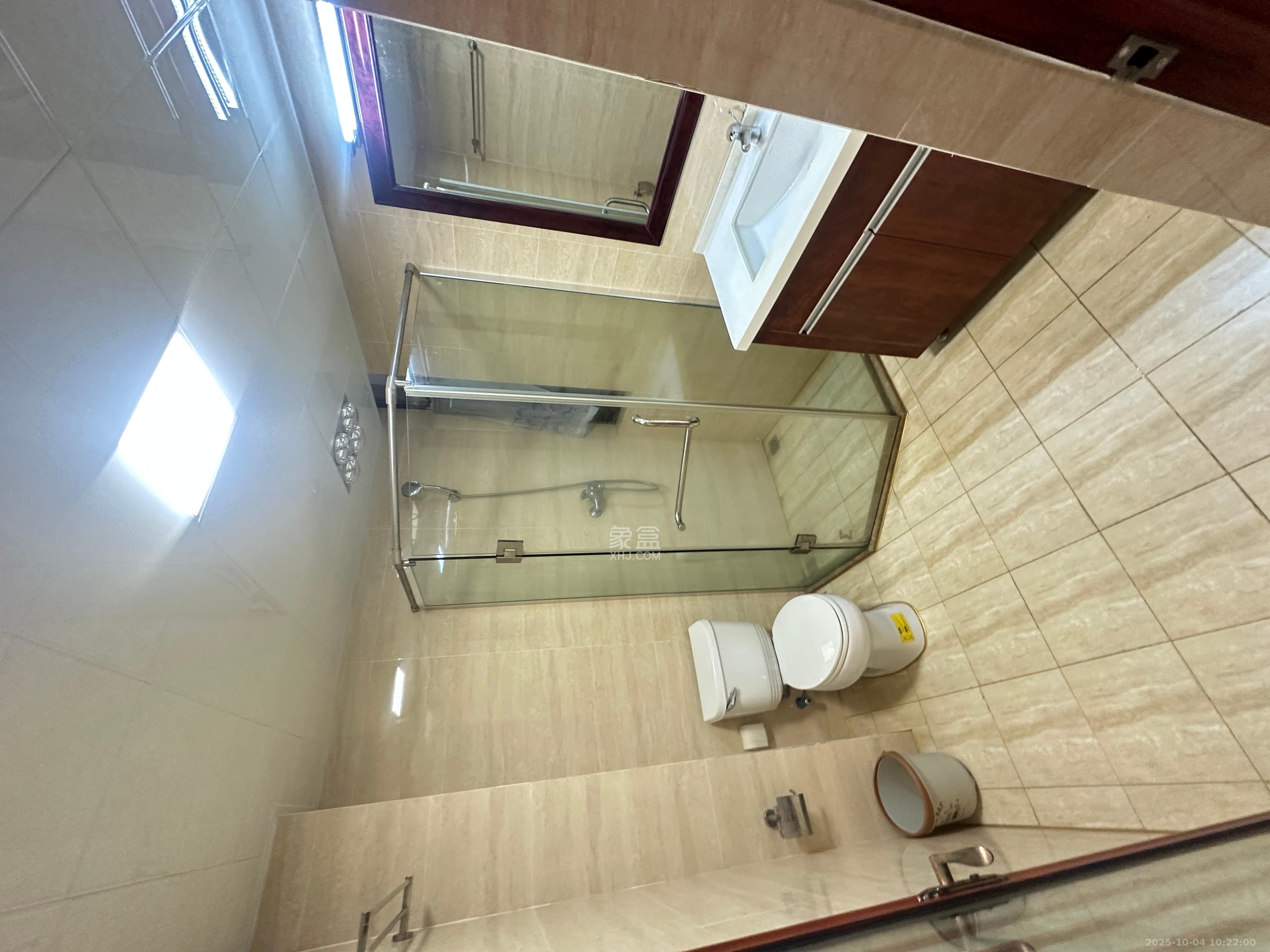 江山帝景哈佛  3室2厅1卫    2200.0元/月 江山帝景哈佛  3室2厅1卫    2200.0元/月室内图