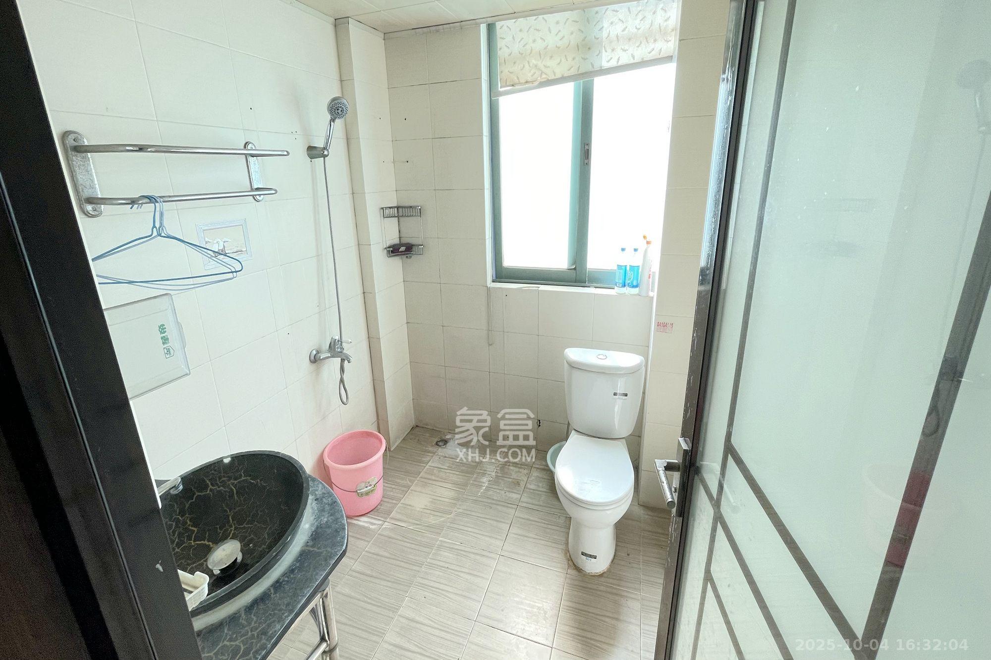 颐美园 2室1厅1卫 2100.0元/月 颐美园 2室1厅1卫 2100.0元/月室内图