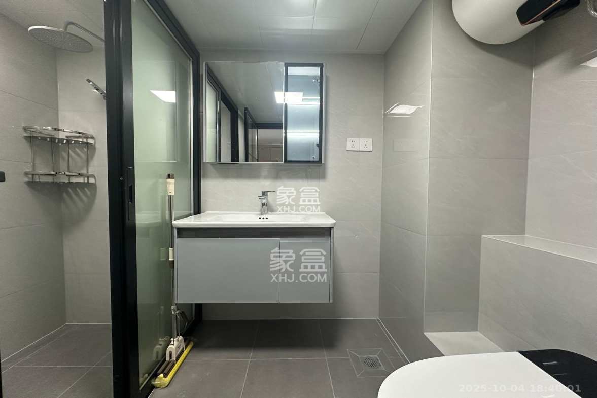 藏珑湖上公馆 1室1厅2卫 2800.0元/月 藏珑湖上公馆 1室1厅2卫 2800.0元/月室内图