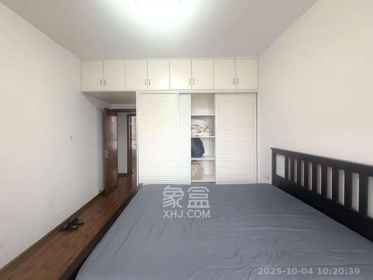 新盛珑璟台  4室2厅2卫    2700.0元/月室内图