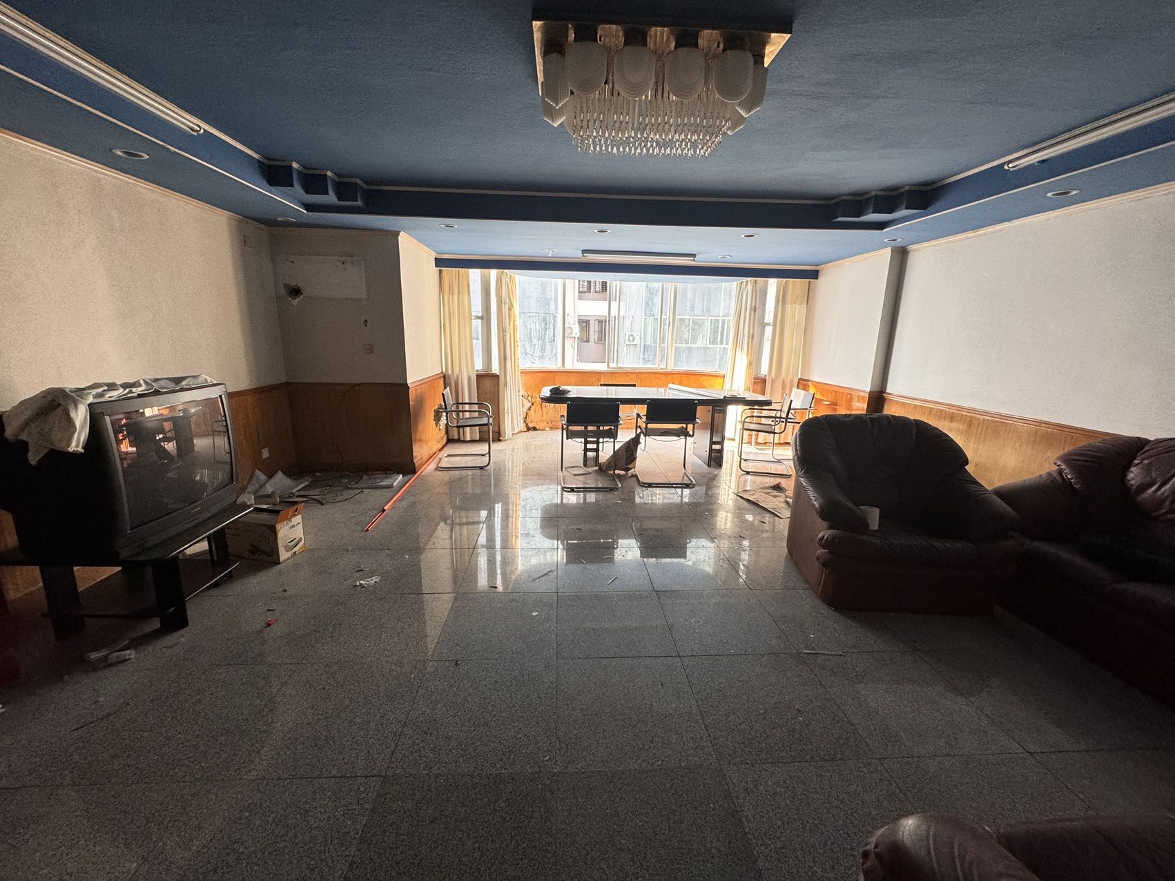 龙珠新城 4室2厅2卫 146.0万 龙珠新城 4室2厅2卫 146.0万客厅