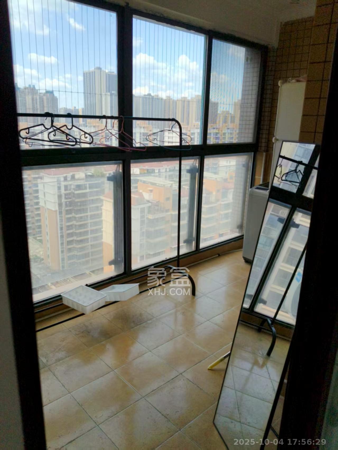 锦湘国际星城三期（锦绣苑）  2室2厅1卫    2200.0元/月室内图