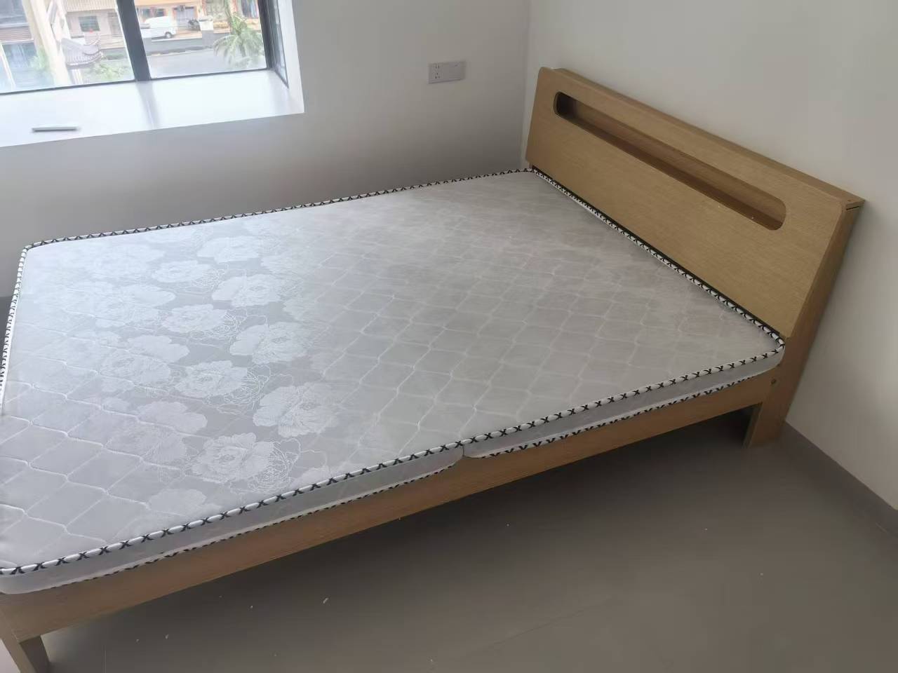榕庄小区  2室1厅1卫   1300.00元/月室内图