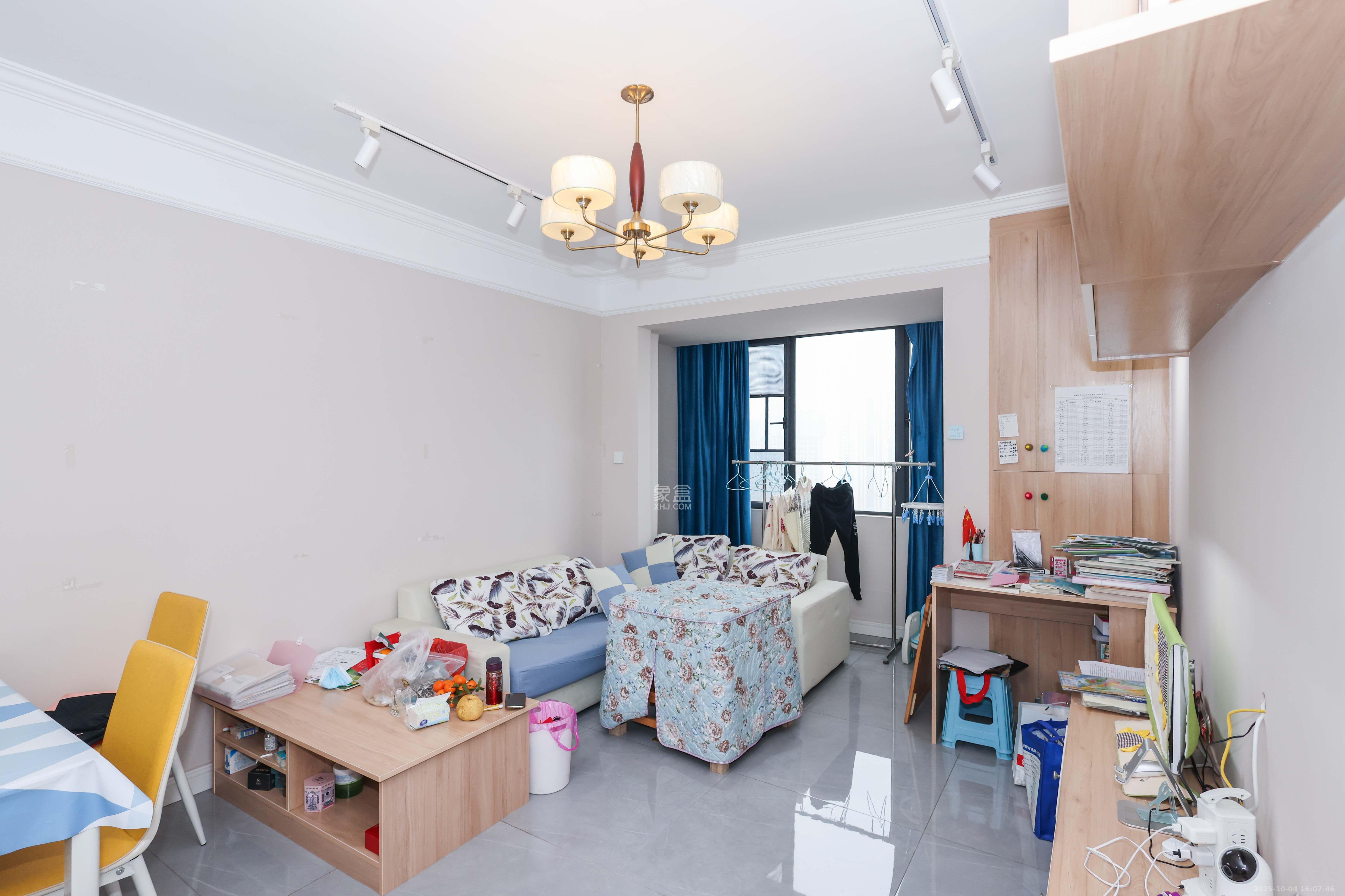 中国铁建梅溪青秀一期  3室2厅1卫    3300.0元/月室内图