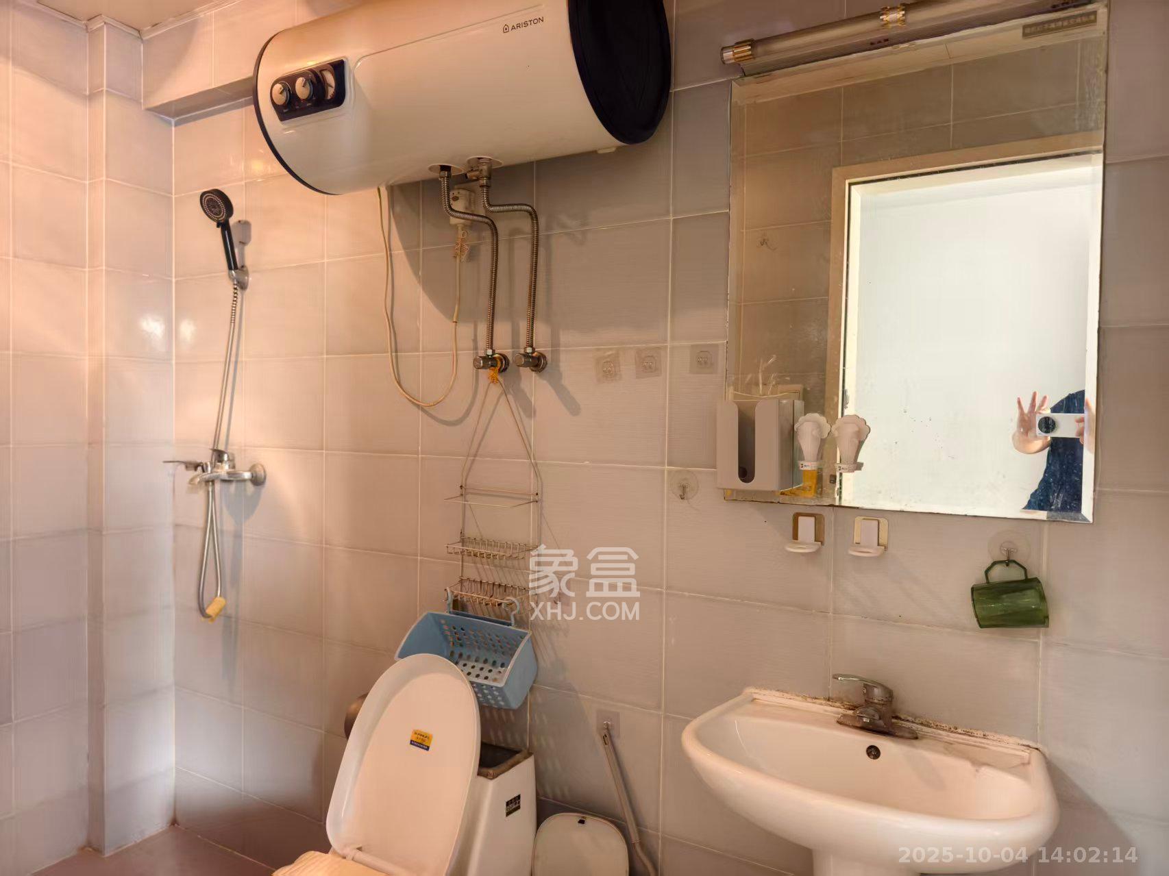 阳光100二期 1室1厅1卫 1500.0元/月 阳光100二期 1室1厅1卫 1500.0元/月室内图