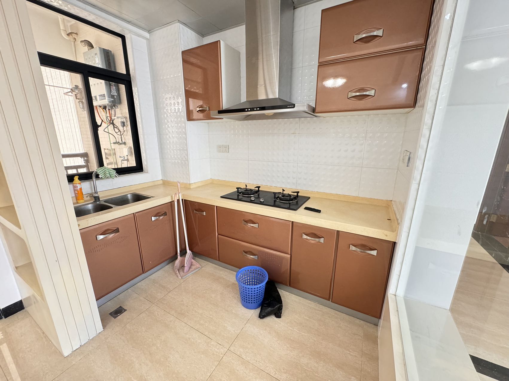 金碧文华 3室2厅2卫 4800.0元/月 金碧文华 3室2厅2卫 4800.0元/月室内图