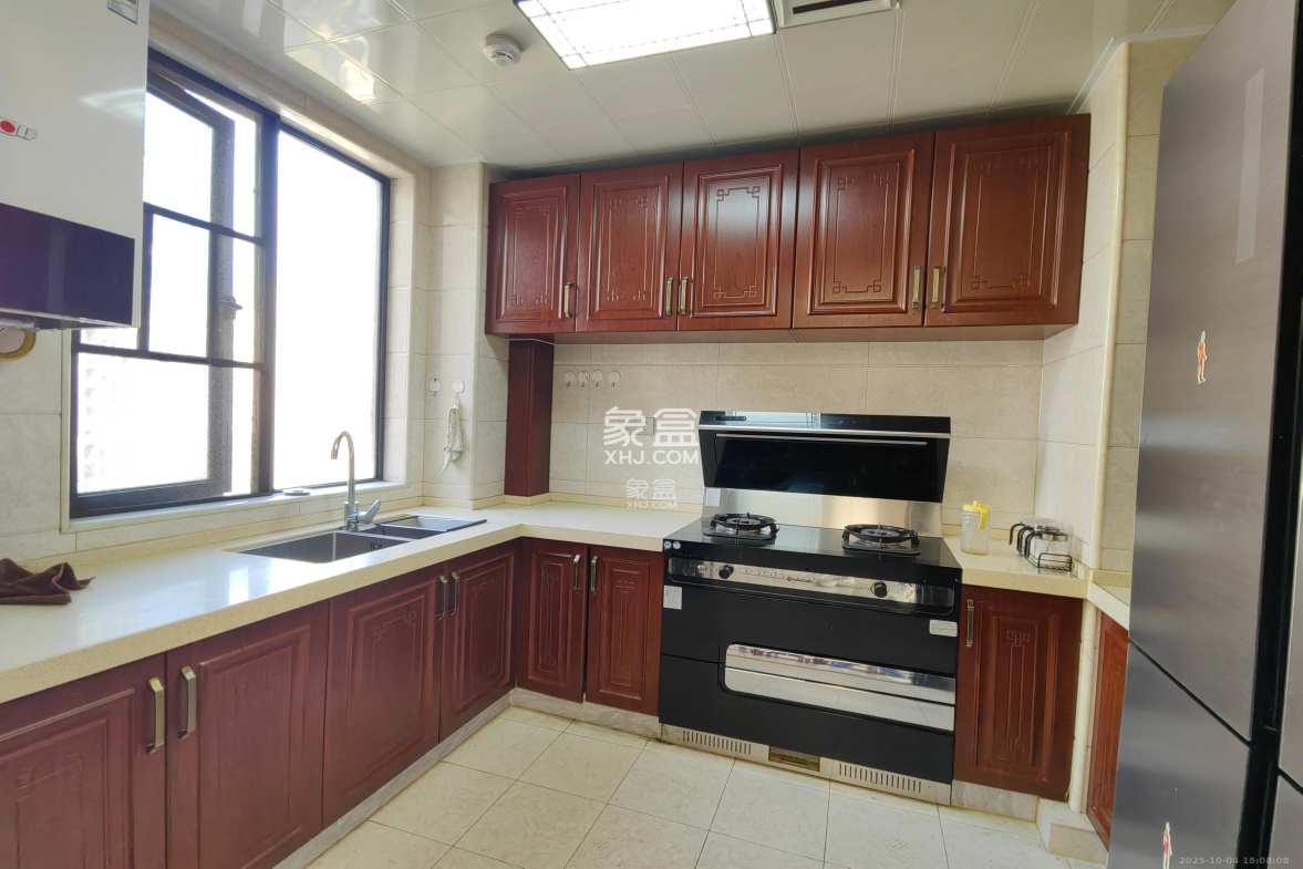 中建梅溪湖中心 4室2厅3卫 5500.0元/月 中建梅溪湖中心 4室2厅3卫 5500.0元/月室内图