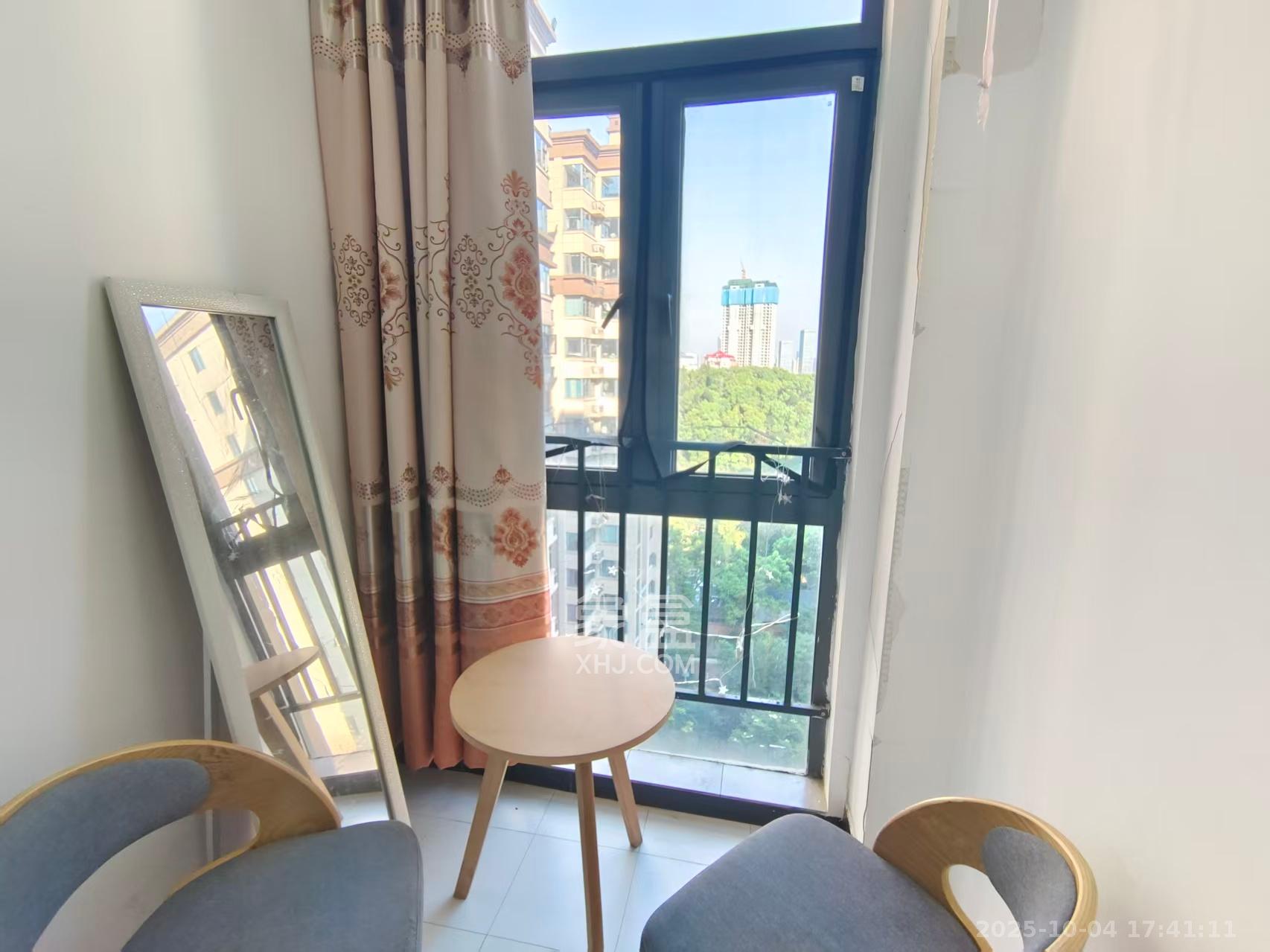 蓝光雍锦阁 1室1厅1卫 1500.0元/月 蓝光雍锦阁 1室1厅1卫 1500.0元/月室内图