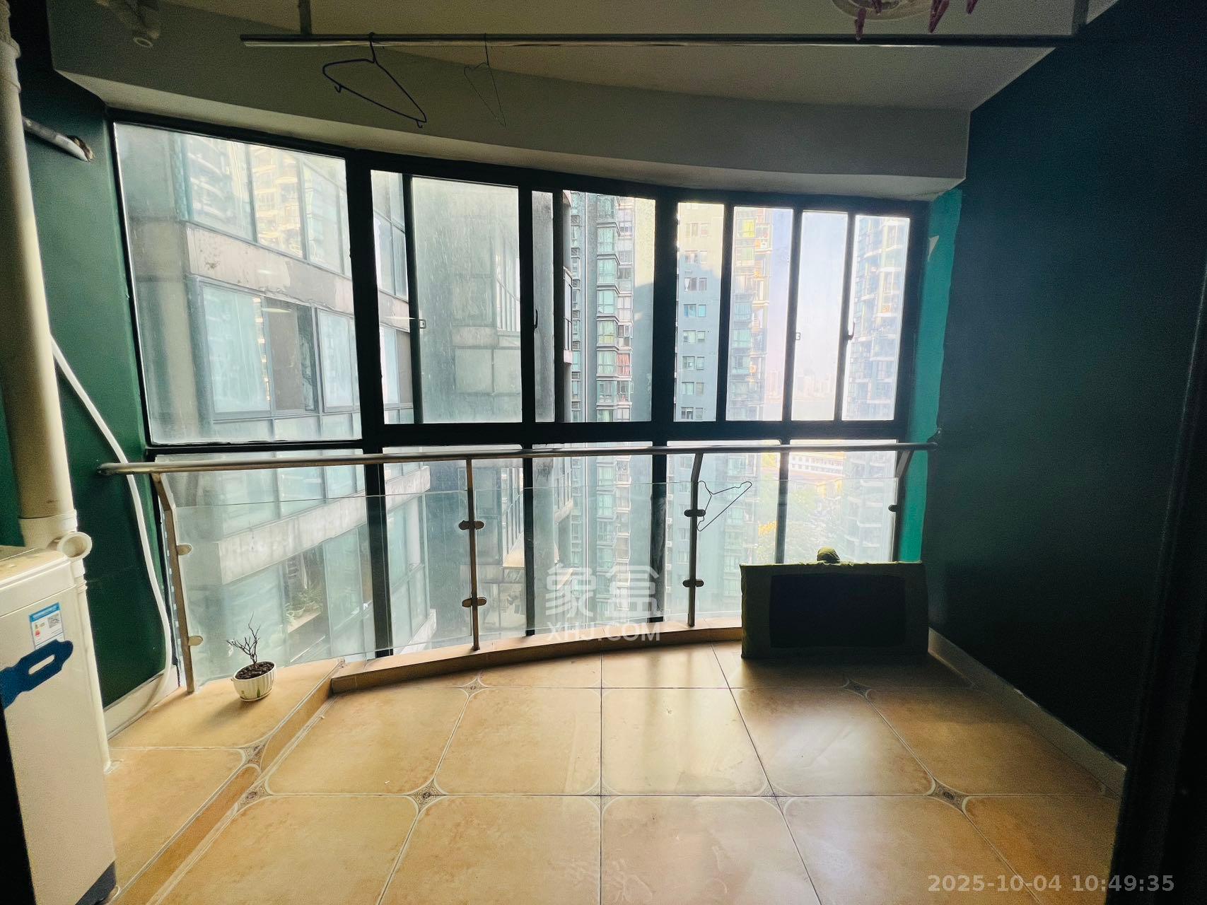 华盛新外滩  2室2厅1卫    2500.0元/月室内图