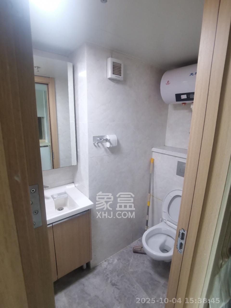 卓越浅水湾  1室1厅1卫    1700.0元/月室内图