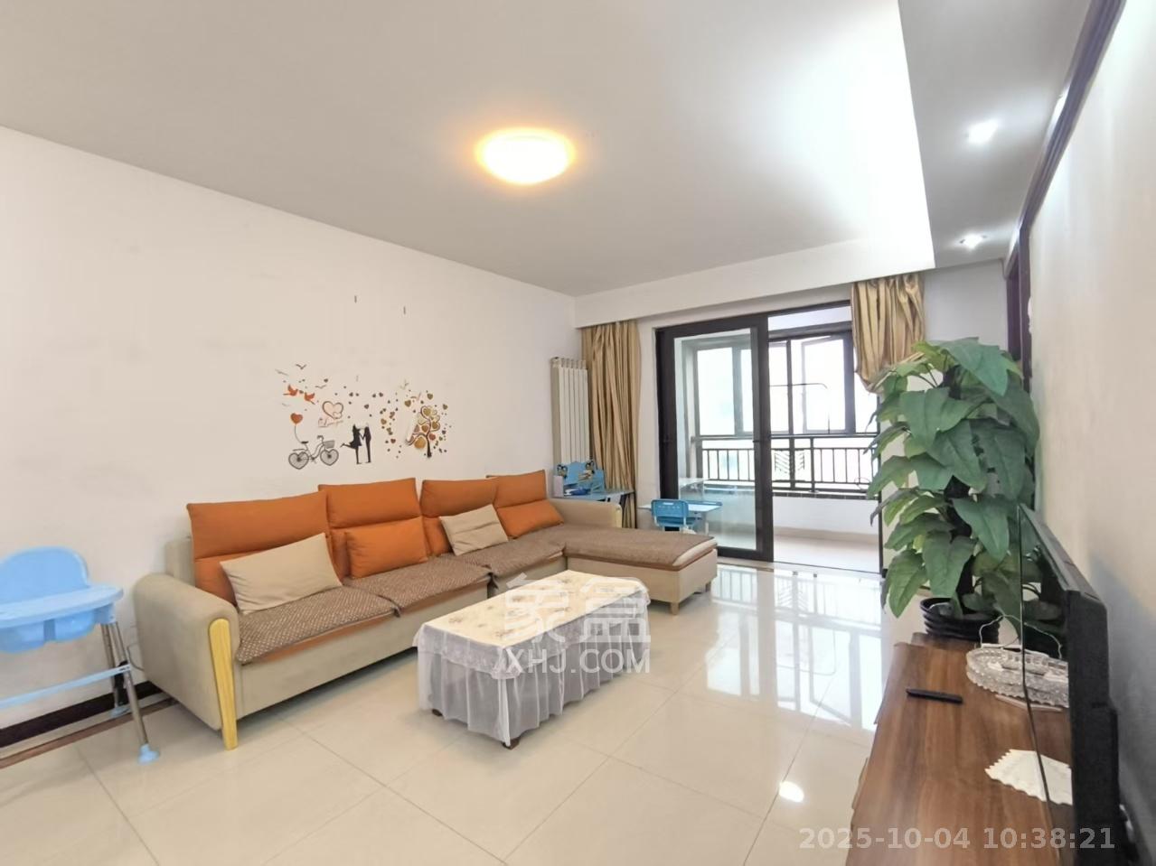 中海国际二期  1室2厅1卫    1800.0元/月