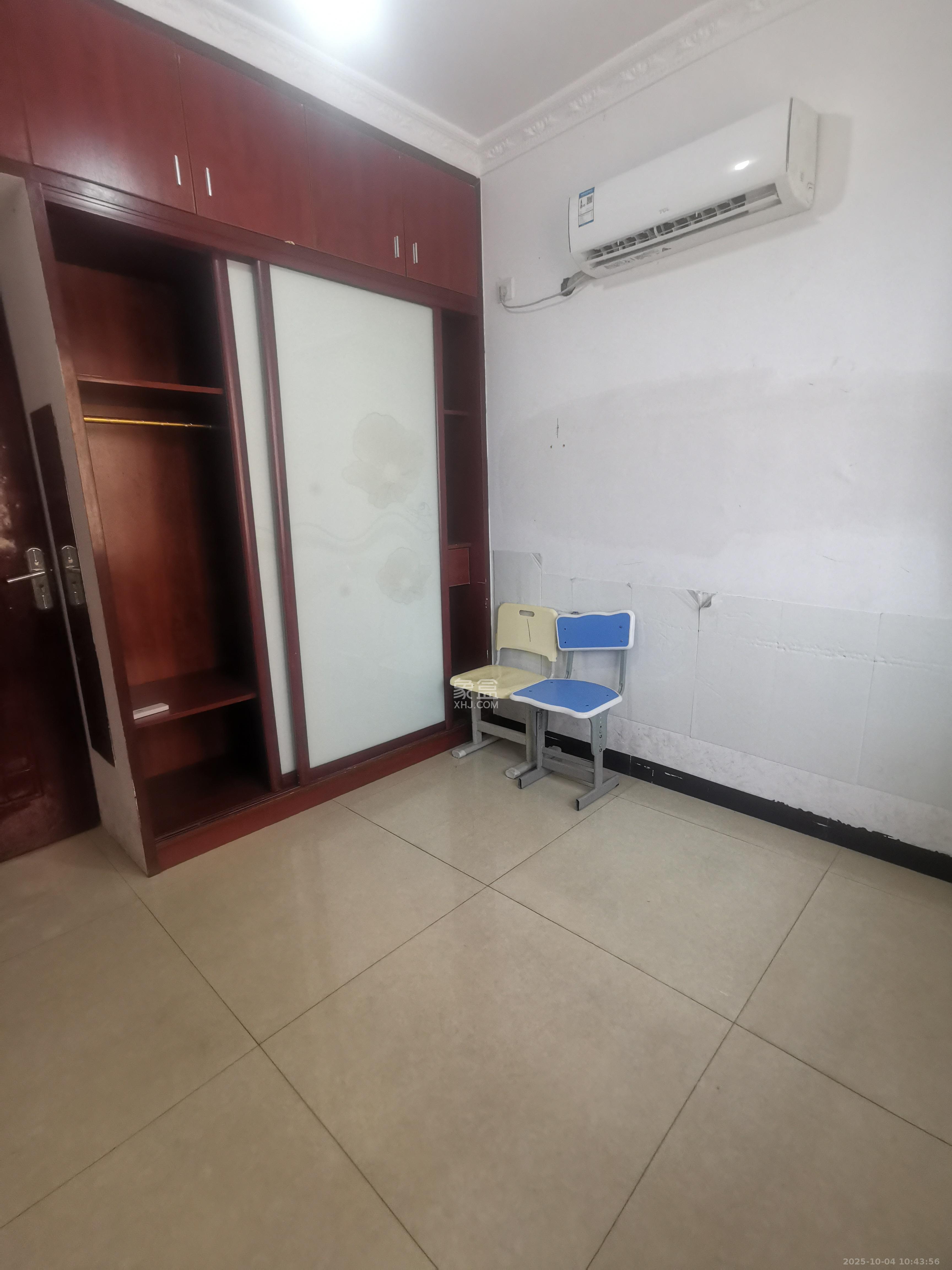 星城新宇黎锦苑 2室2厅1卫 1600.0元/月 星城新宇黎锦苑 2室2厅1卫 1600.0元/月室内图