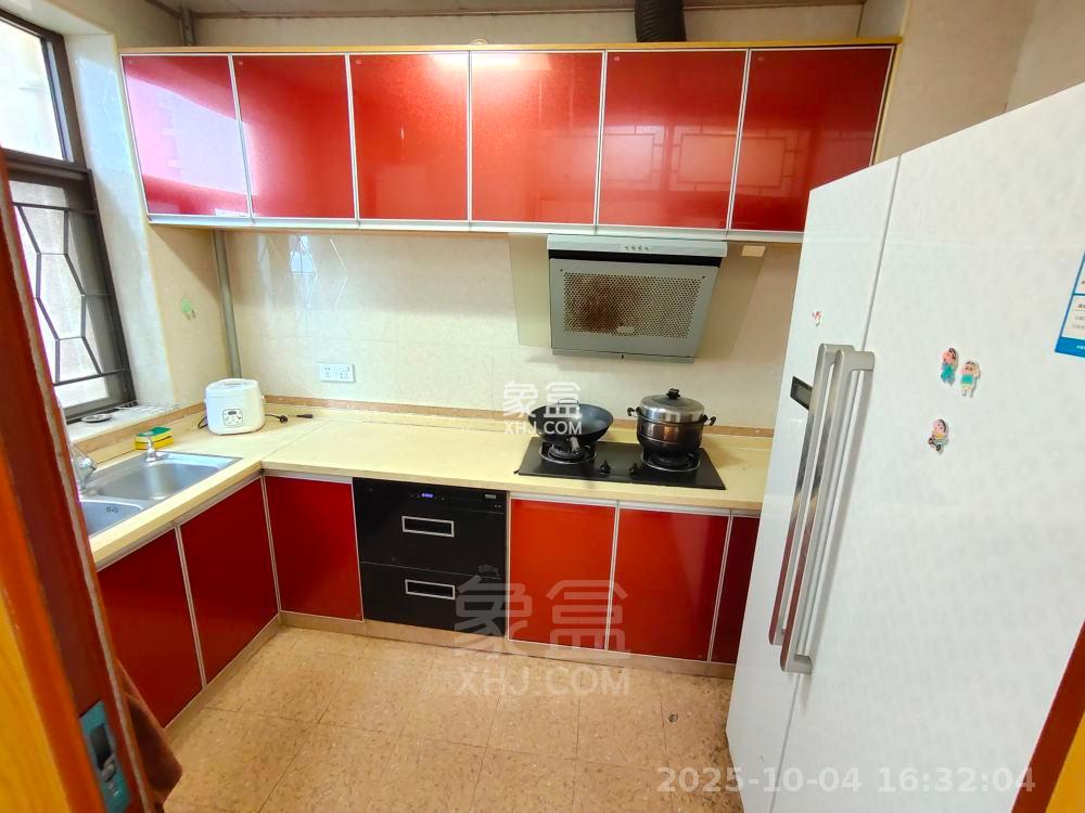 水岸花城(翠堤湾) 3室2厅2卫 1800.00元/月 水岸花城(翠堤湾) 3室2厅2卫 1800.00元/月室内图