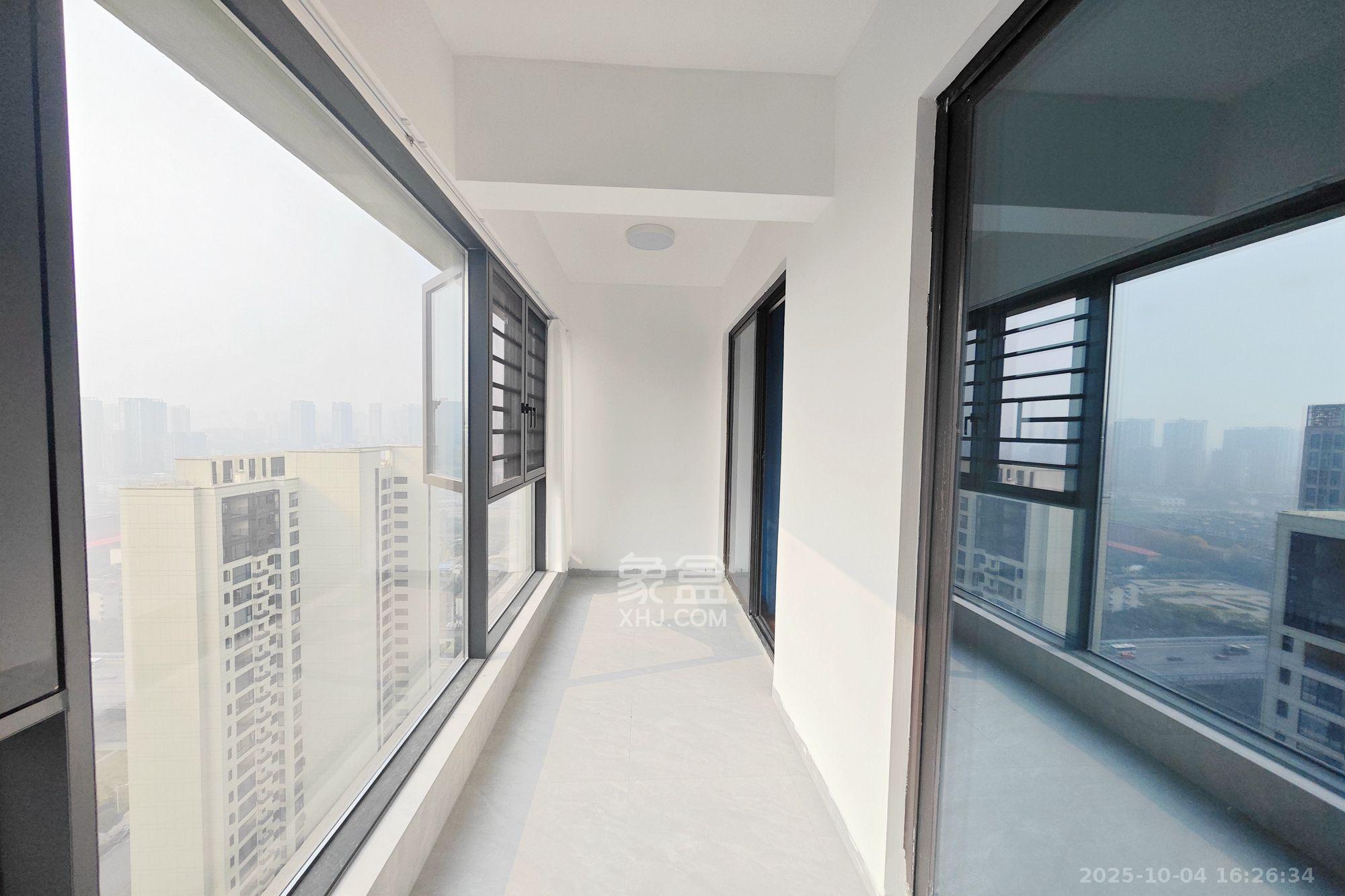 旭辉国悦府 3室2厅2卫 3200.0元/月 旭辉国悦府 3室2厅2卫 3200.0元/月室内图