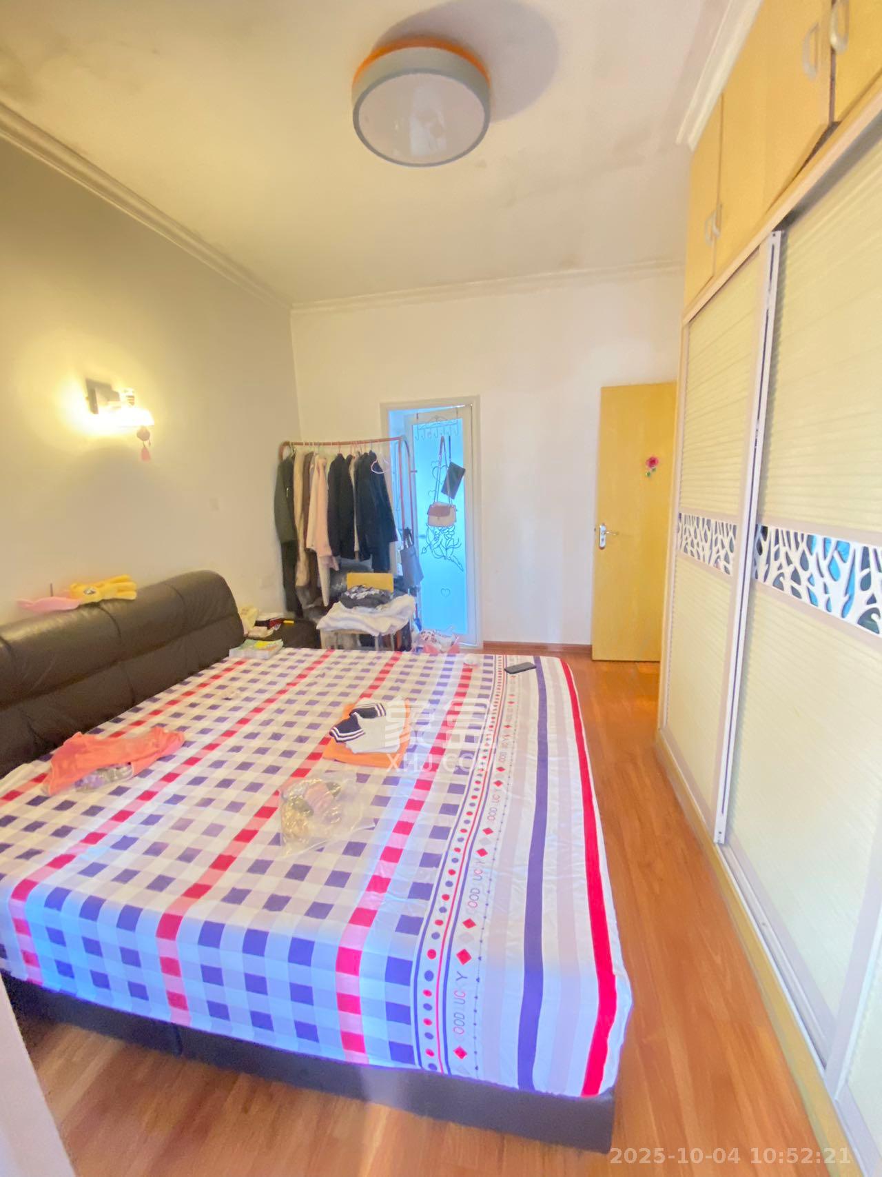 恒生碧水龙庭  3室2厅2卫    2000.0元/月室内图