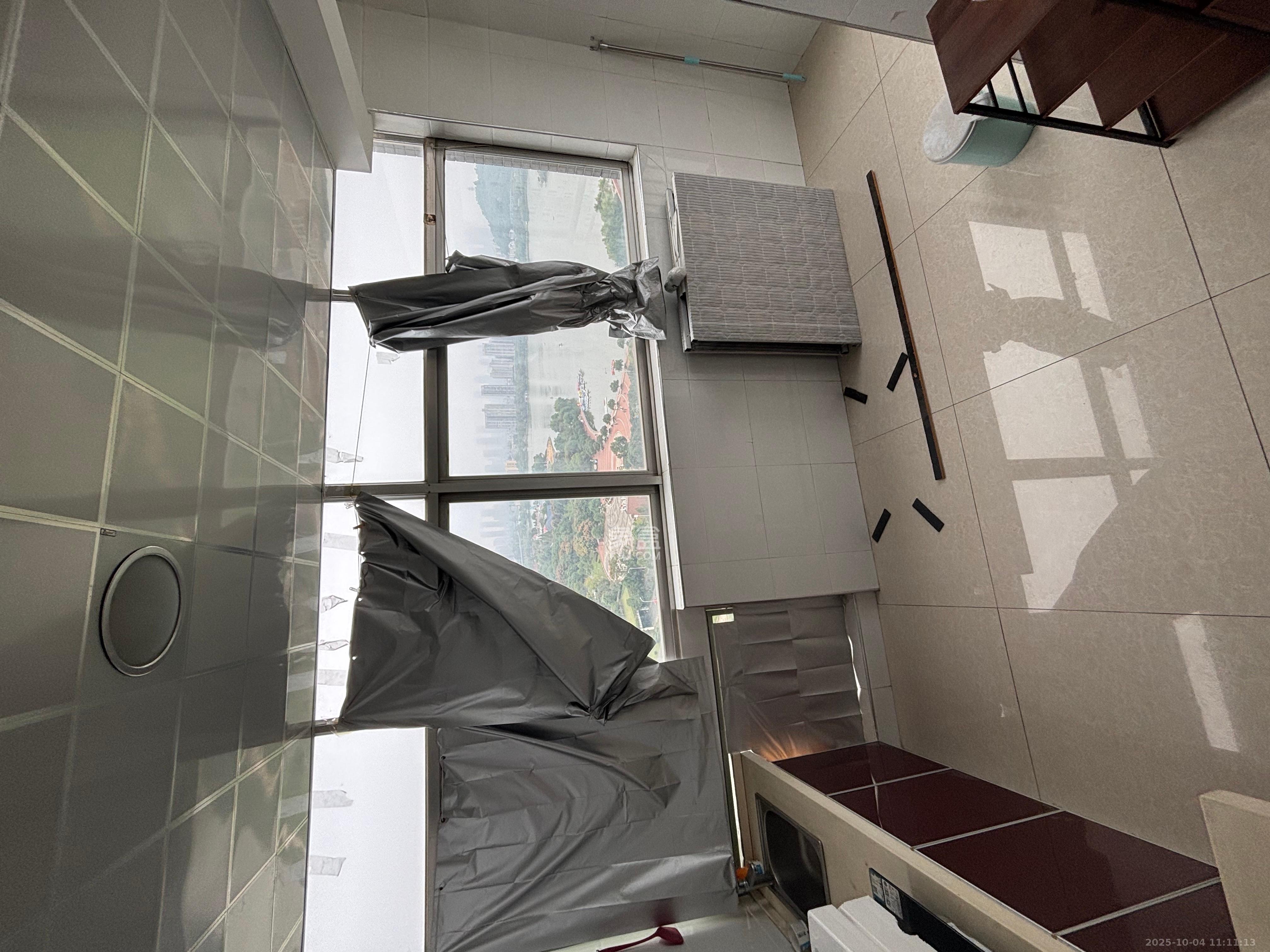 观湖公寓  1室1厅1卫    1600.0元/月室内图