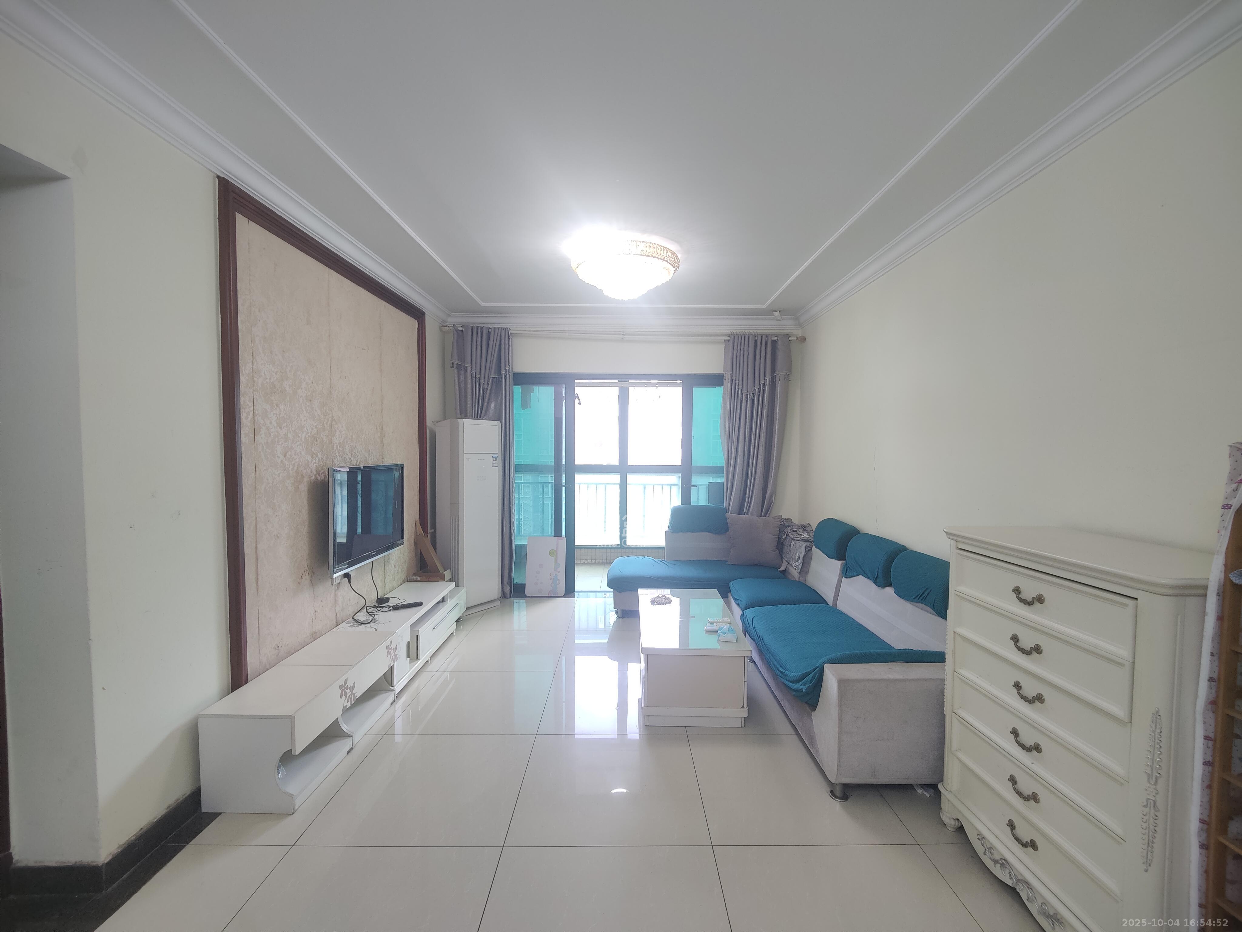 恒大雅苑  2室2厅1卫    2400.0元/月 恒大雅苑  2室2厅1卫    2400.0元/月