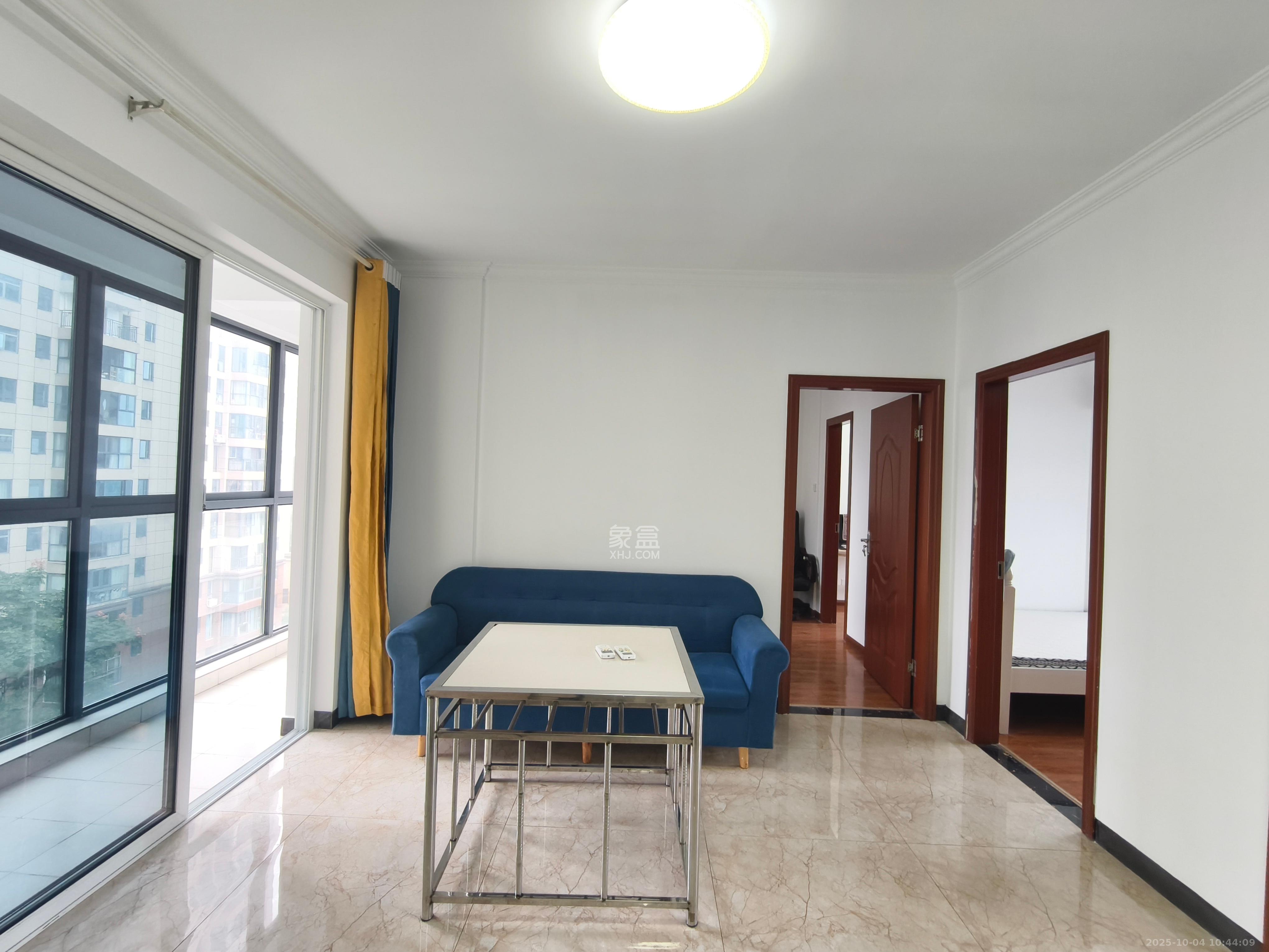 和悦城(蟠龙景苑) 3室2厅1卫 2000.0元/月 和悦城(蟠龙景苑) 3室2厅1卫 2000.0元/月室内图