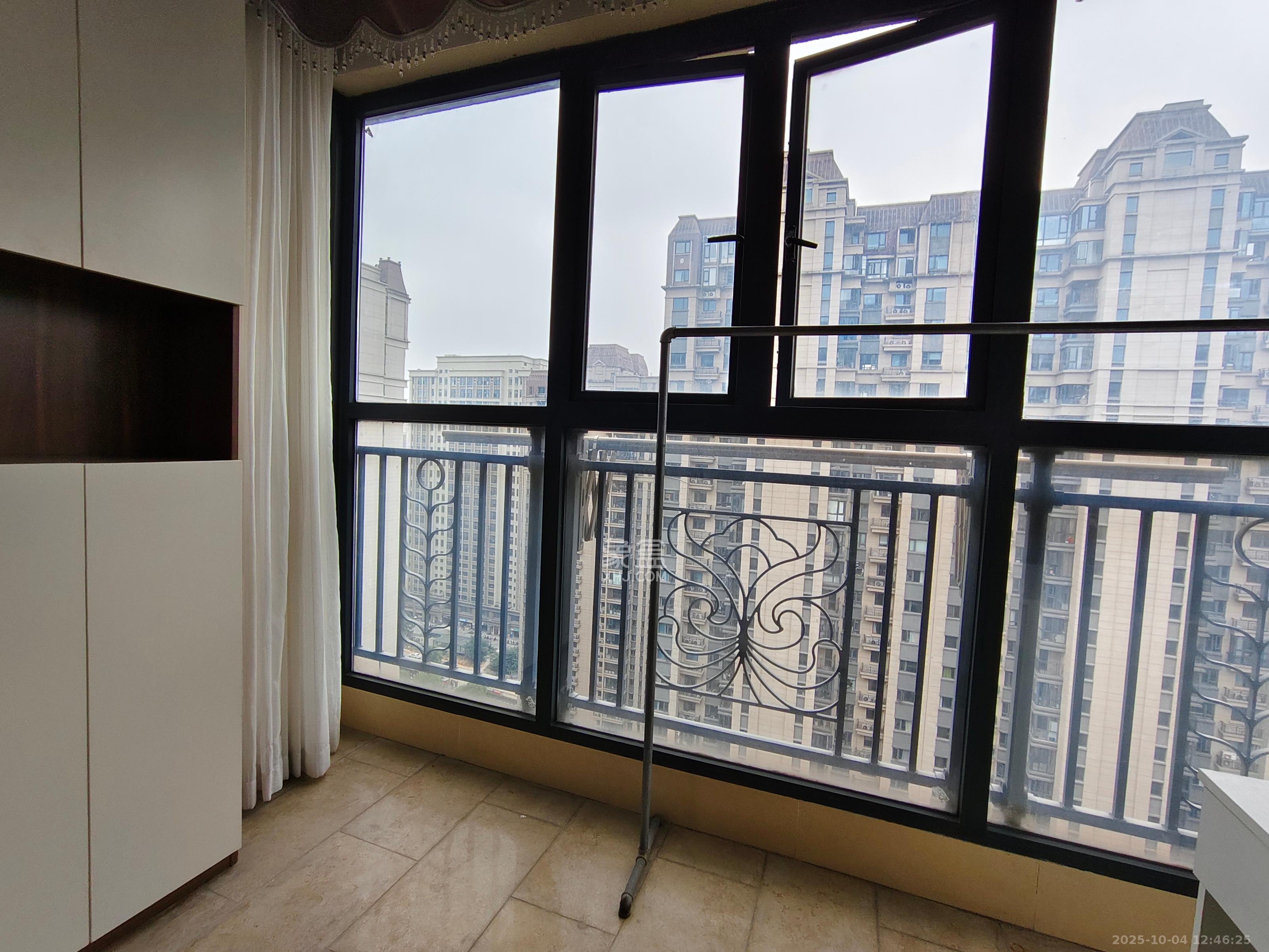 恒大江湾  2室2厅1卫    2200.0元/月 恒大江湾  2室2厅1卫    2200.0元/月室内图