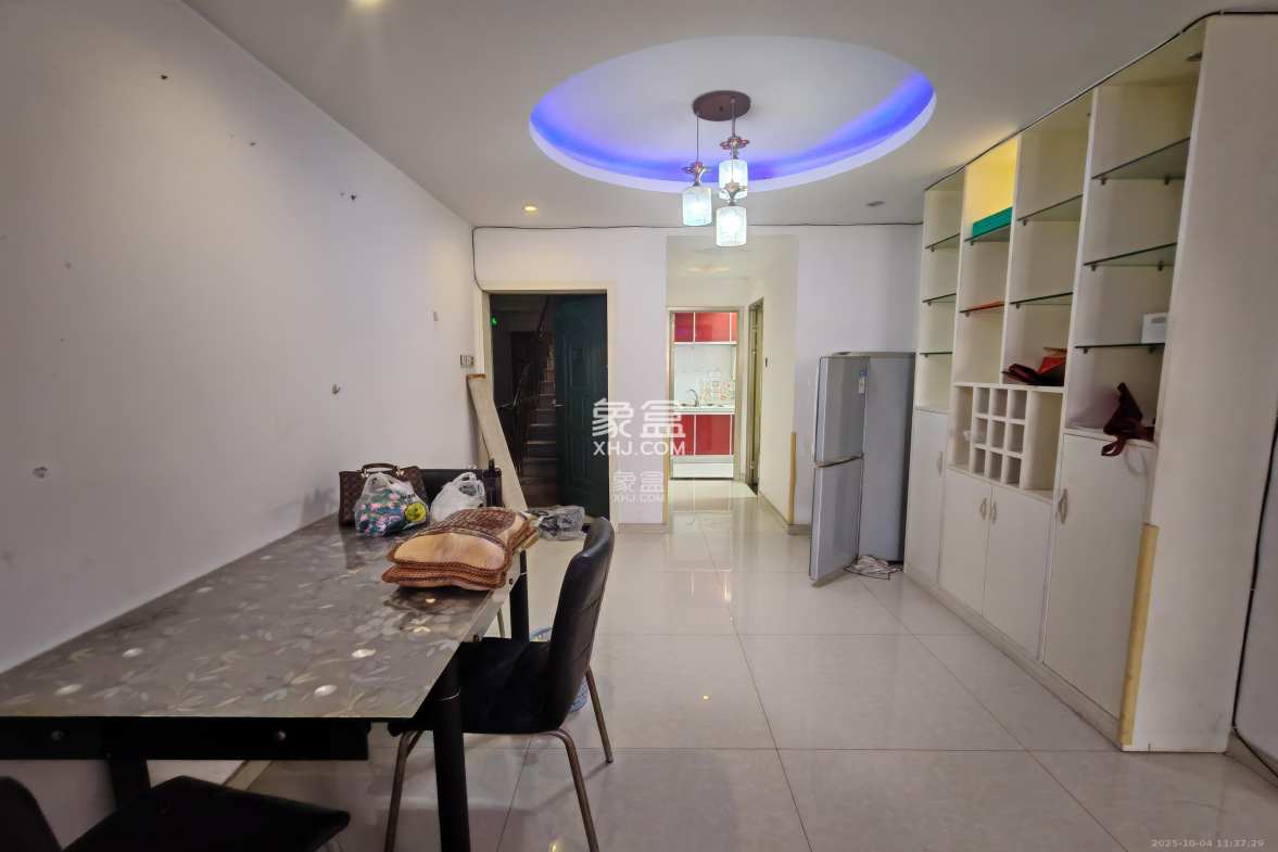 友园山庄 2室2厅1卫 1500.0元/月 友园山庄 2室2厅1卫 1500.0元/月室内图