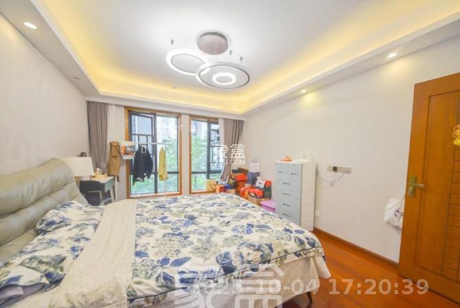 长房天翼未来城  1室2厅1卫   4800.00元/月室内图