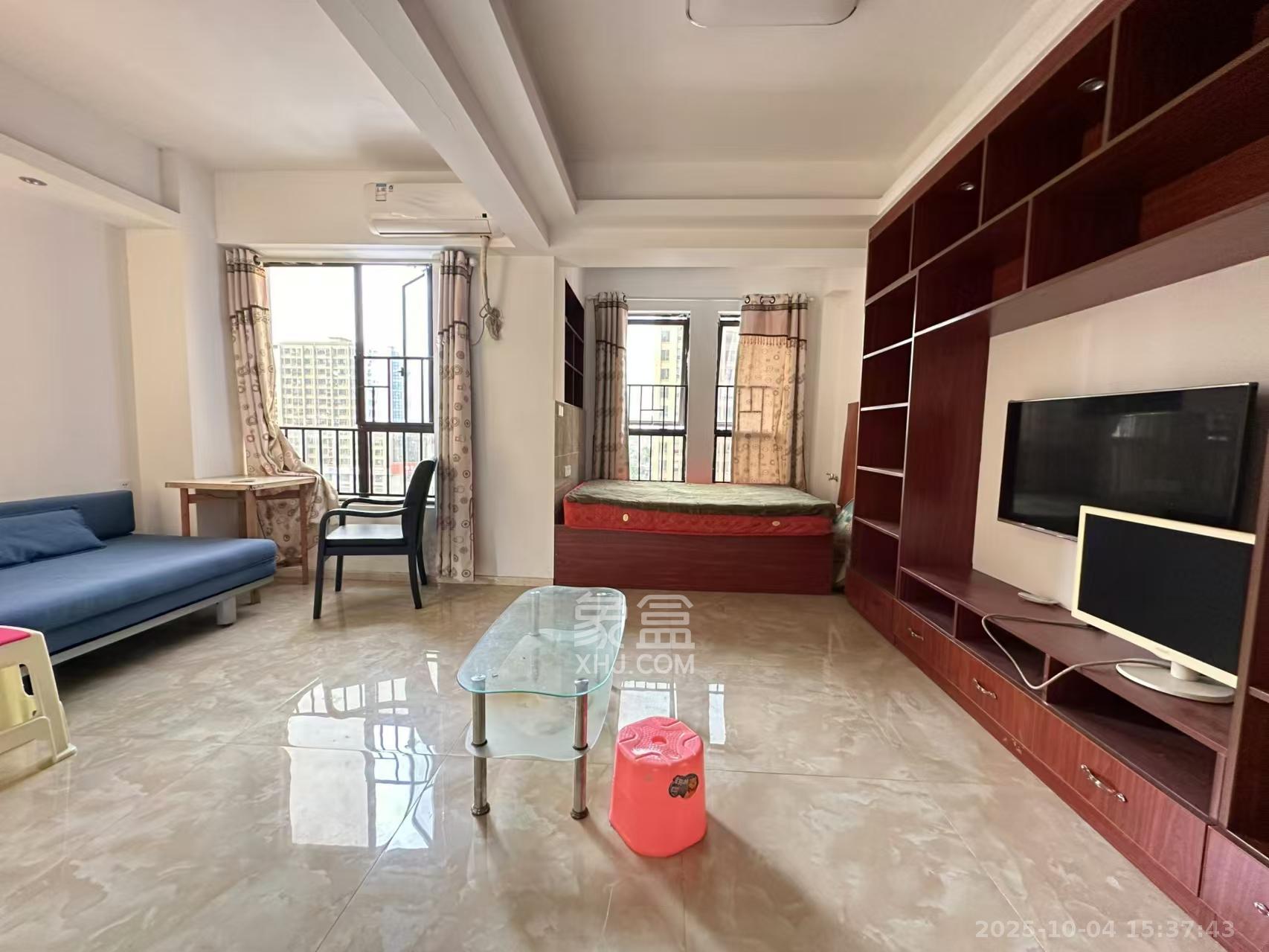 奥林匹克花园贡院三期 1室1厅1卫 1300.0元/月 奥林匹克花园贡院三期 1室1厅1卫 1300.0元/月室内图