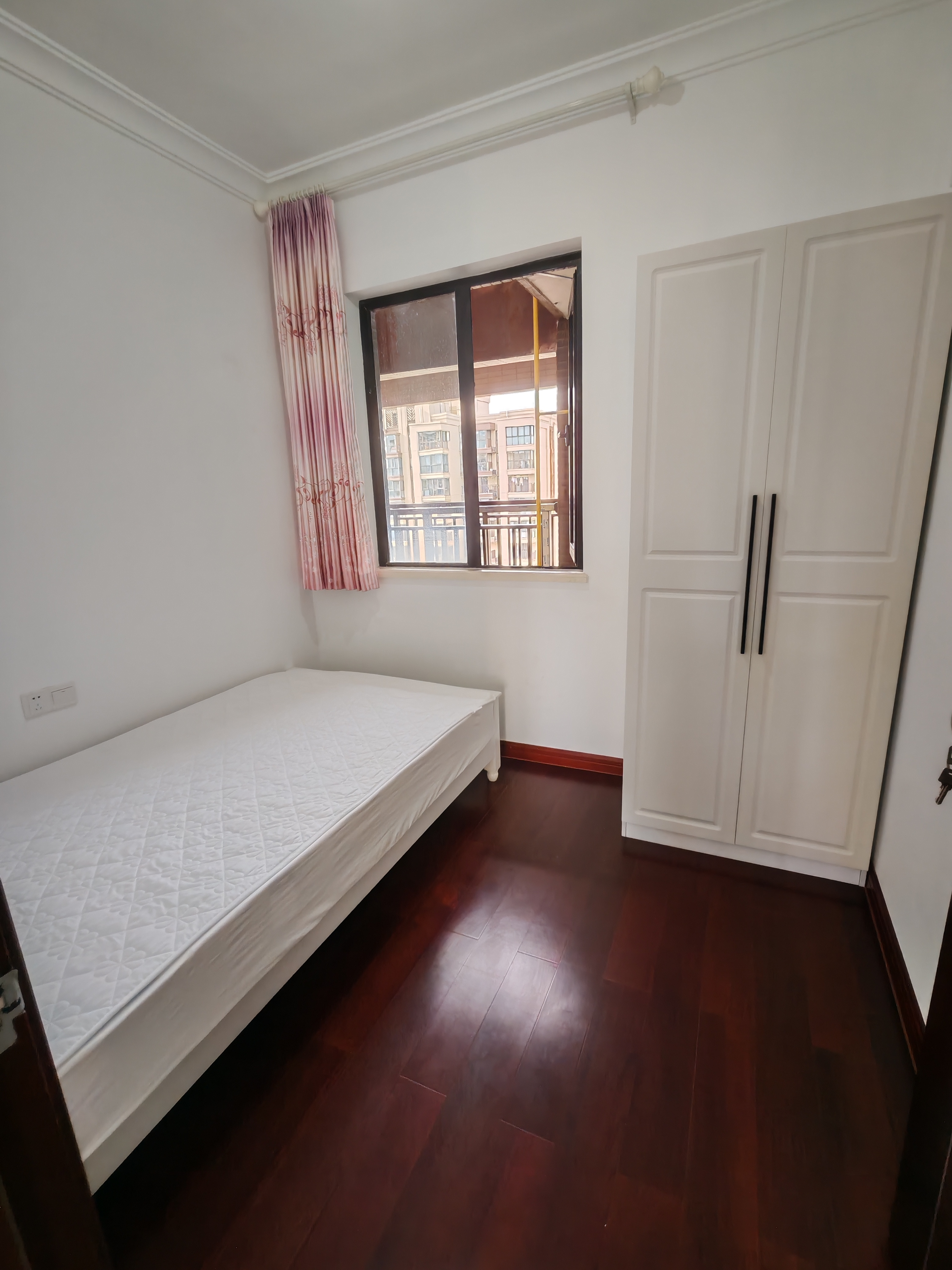 中海锦城 3室2厅2卫 3200.0元/月 中海锦城 3室2厅2卫 3200.0元/月室内图