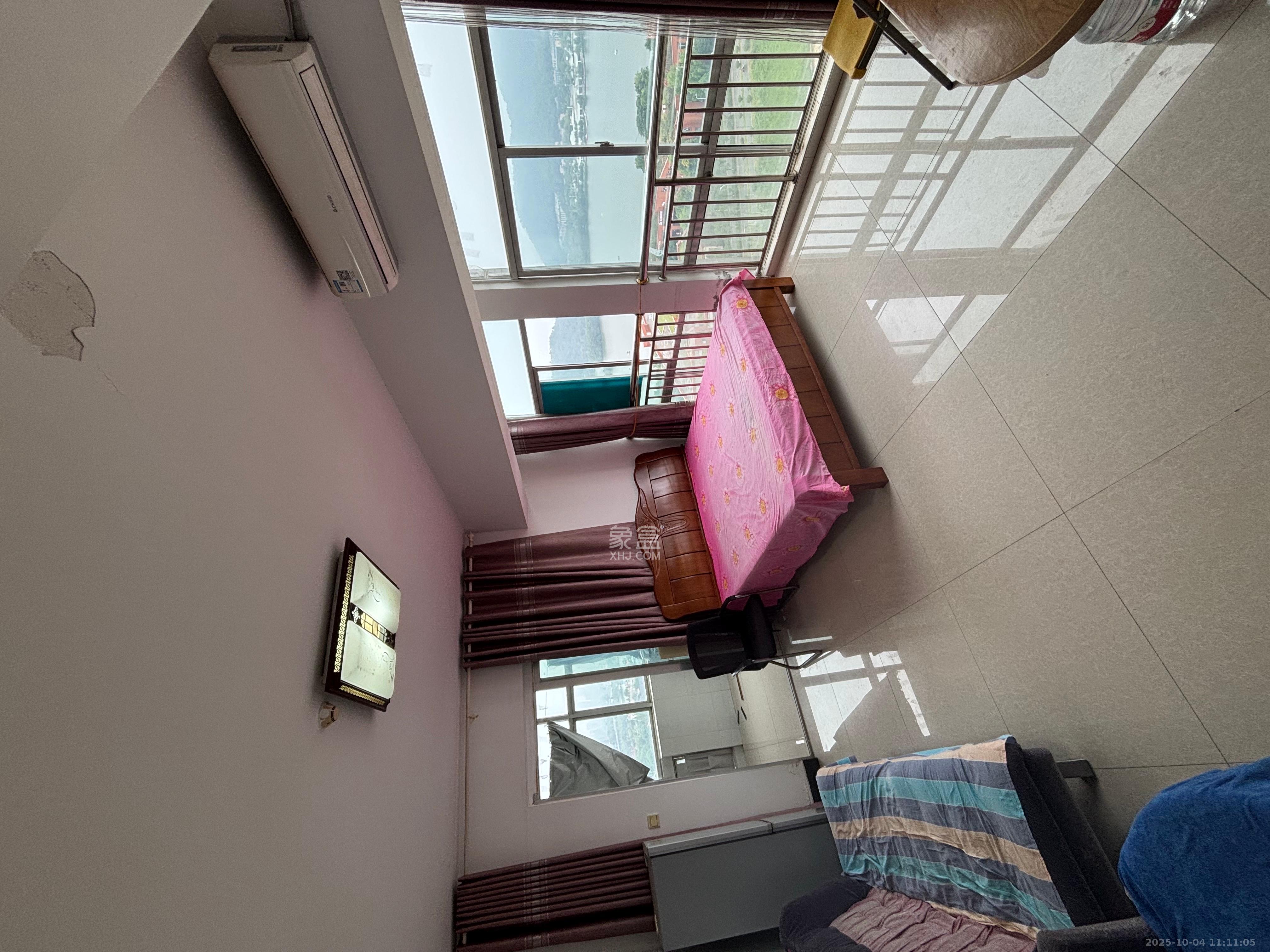 观湖公寓  1室1厅1卫    1600.0元/月室内图