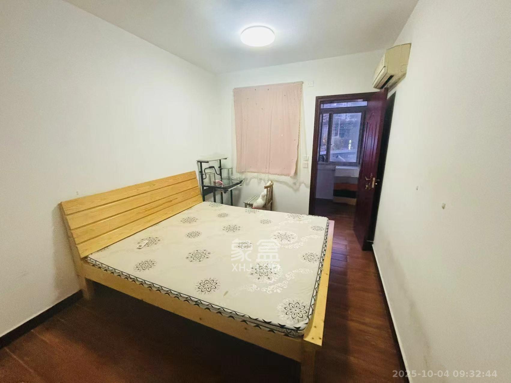 楚湘街一条巷散盘 1室1厅1卫 1600.0元/月 楚湘街一条巷散盘 1室1厅1卫 1600.0元/月室内图