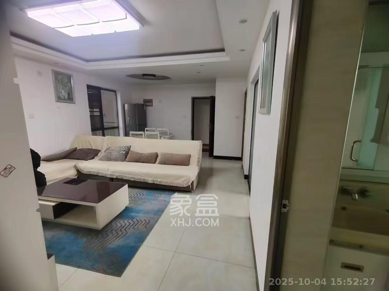 中国铁建国际城二期  3室2厅1卫    1800.0元/月 中国铁建国际城二期  3室2厅1卫    1800.0元/月室内图