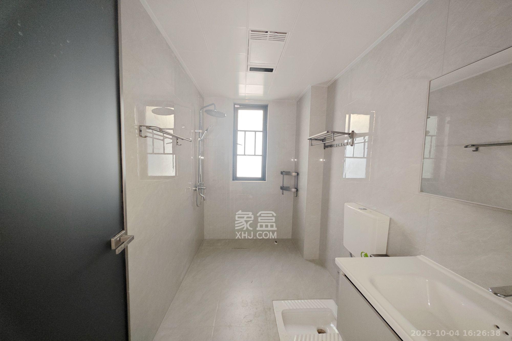 旭辉国悦府 3室2厅2卫 3200.0元/月 旭辉国悦府 3室2厅2卫 3200.0元/月室内图