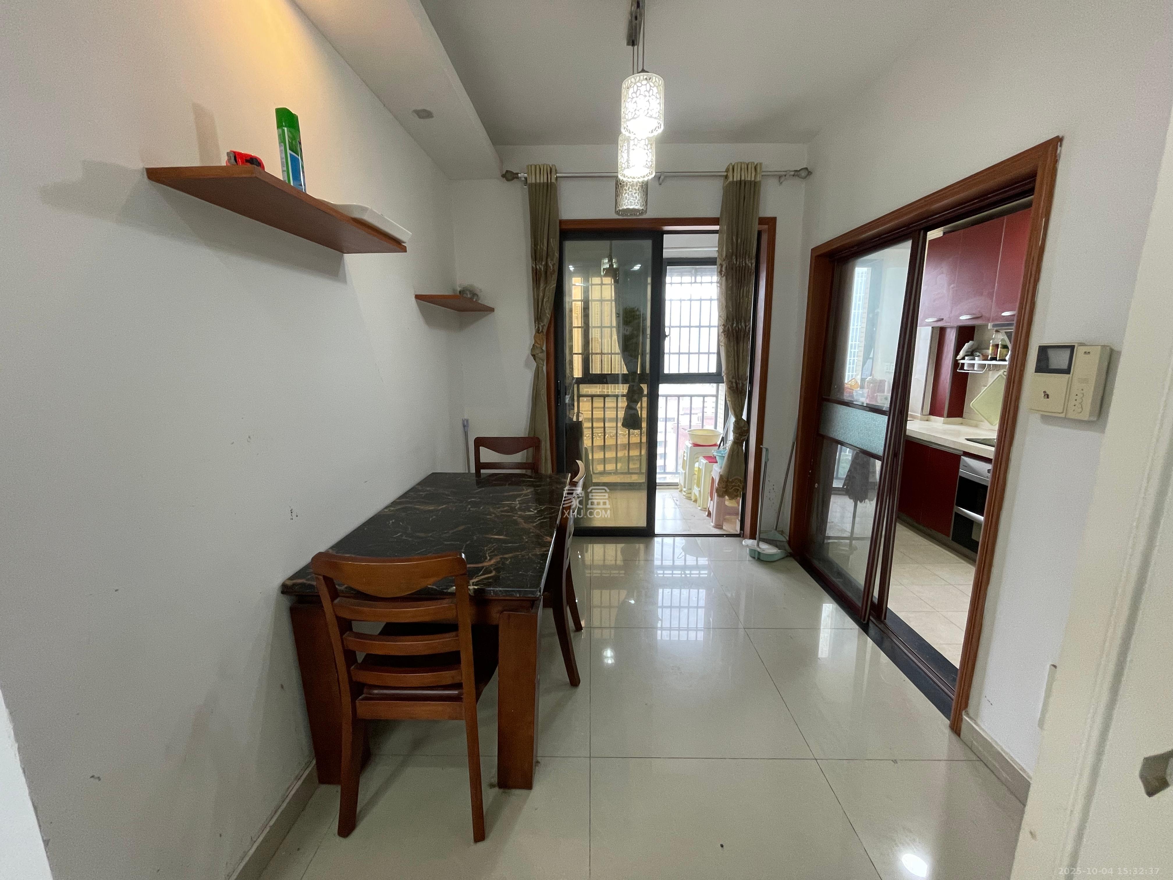 保利麓谷林语C区  3室2厅1卫    2200.0元/月室内图