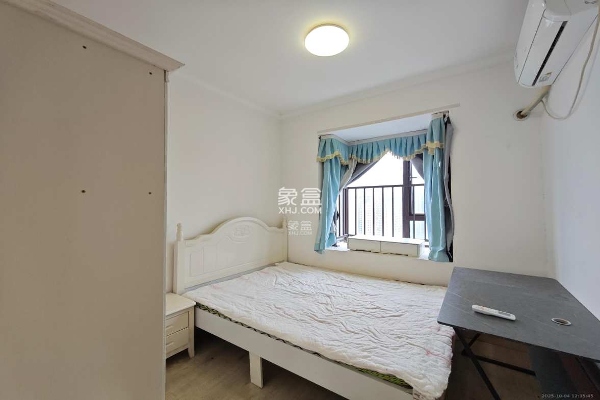 五江天街南区 3室2厅2卫 2600.0元/月 五江天街南区 3室2厅2卫 2600.0元/月室内图