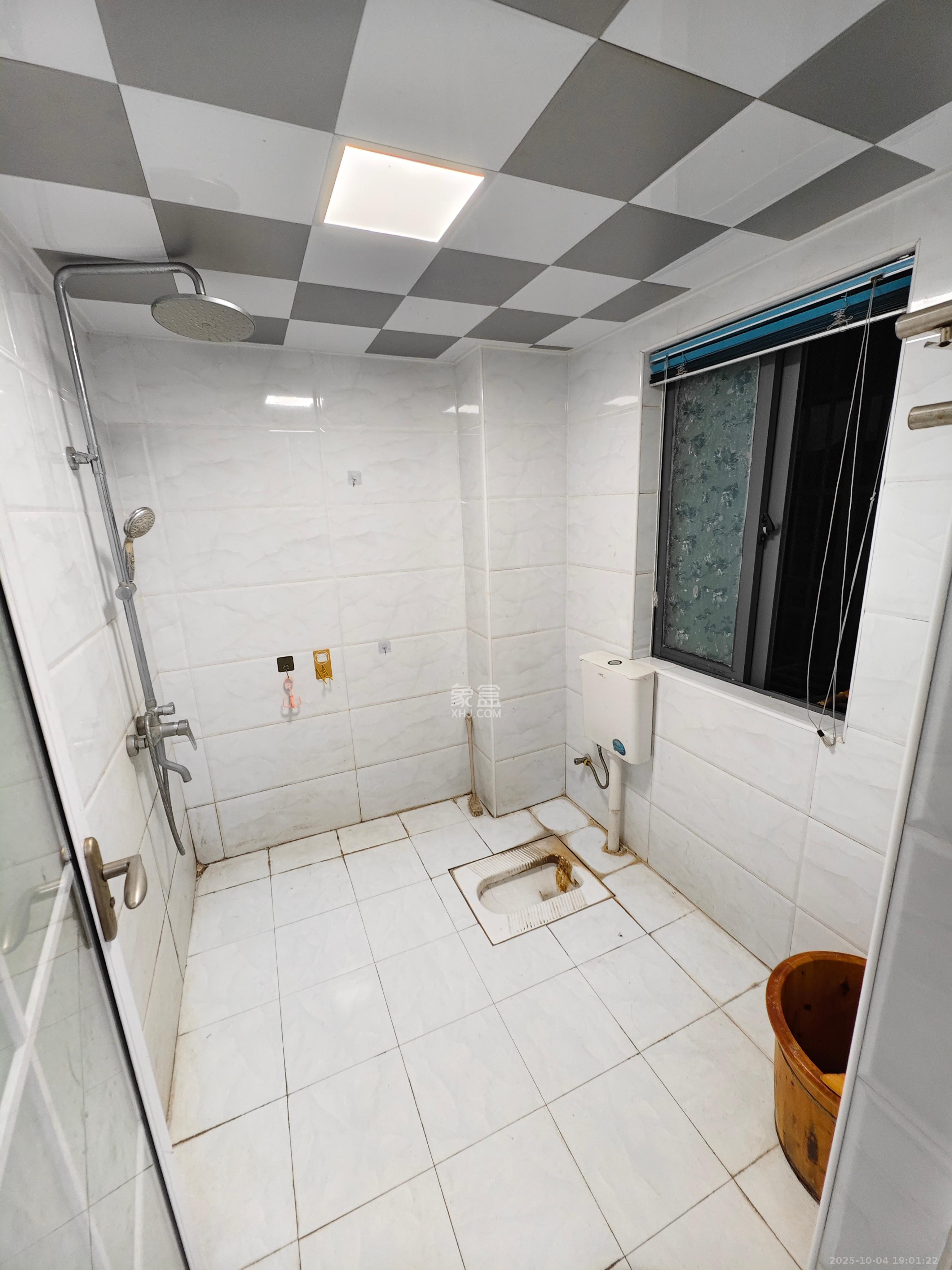 辉宏橄榄城  3室2厅1卫    1700.0元/月 辉宏橄榄城  3室2厅1卫    1700.0元/月室内图