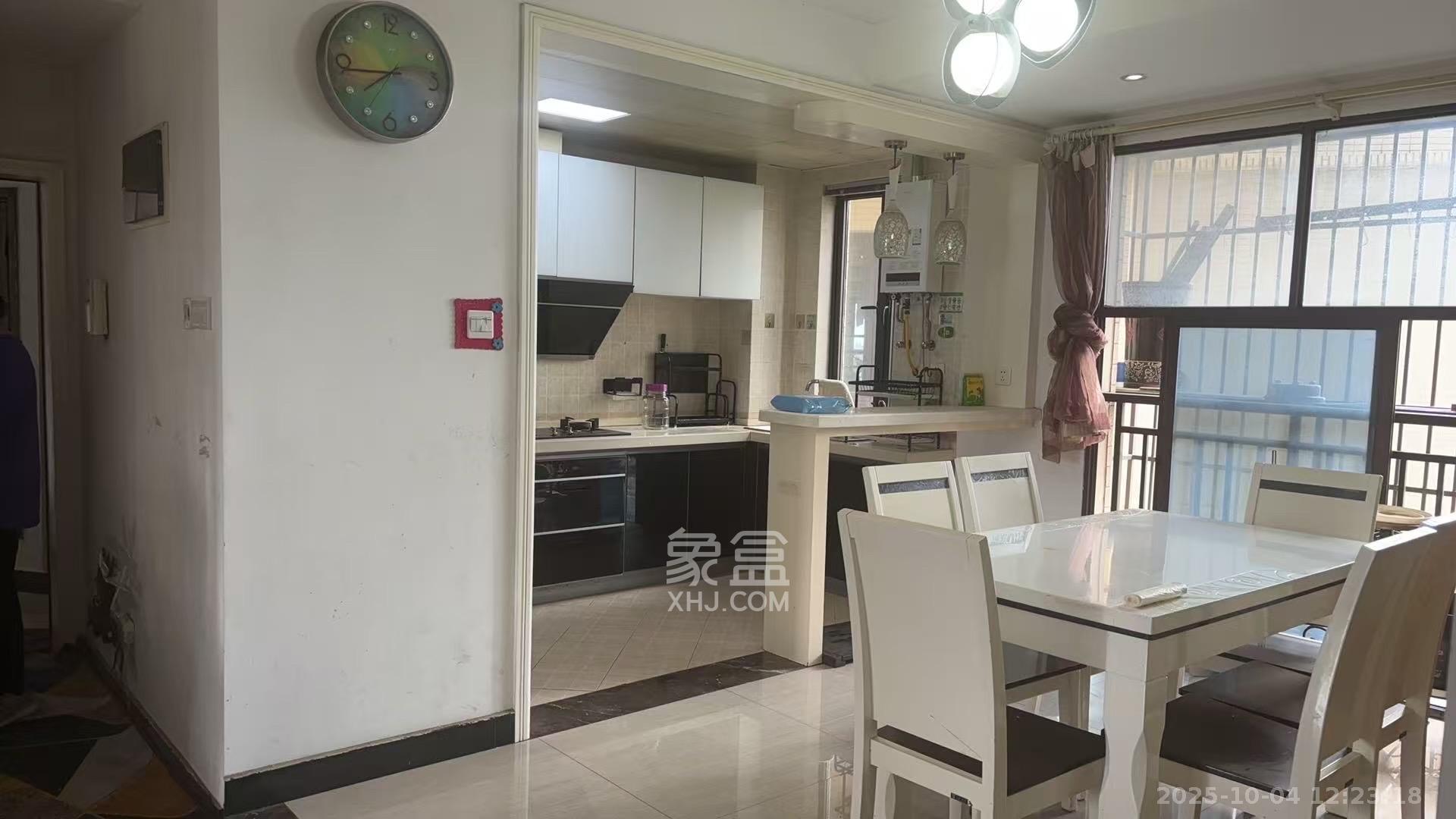 保利麓谷林语F区 3室2厅2卫 2700.0元/月 保利麓谷林语F区 3室2厅2卫 2700.0元/月室内图