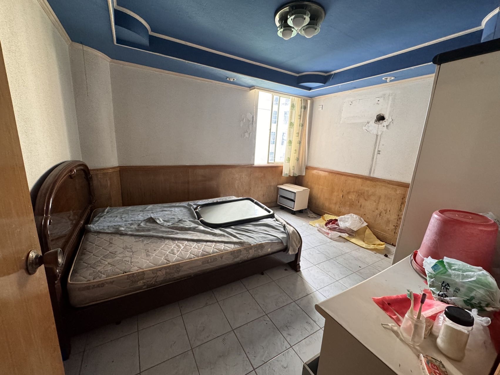 龙珠新城  4室2厅2卫    146.0万客厅