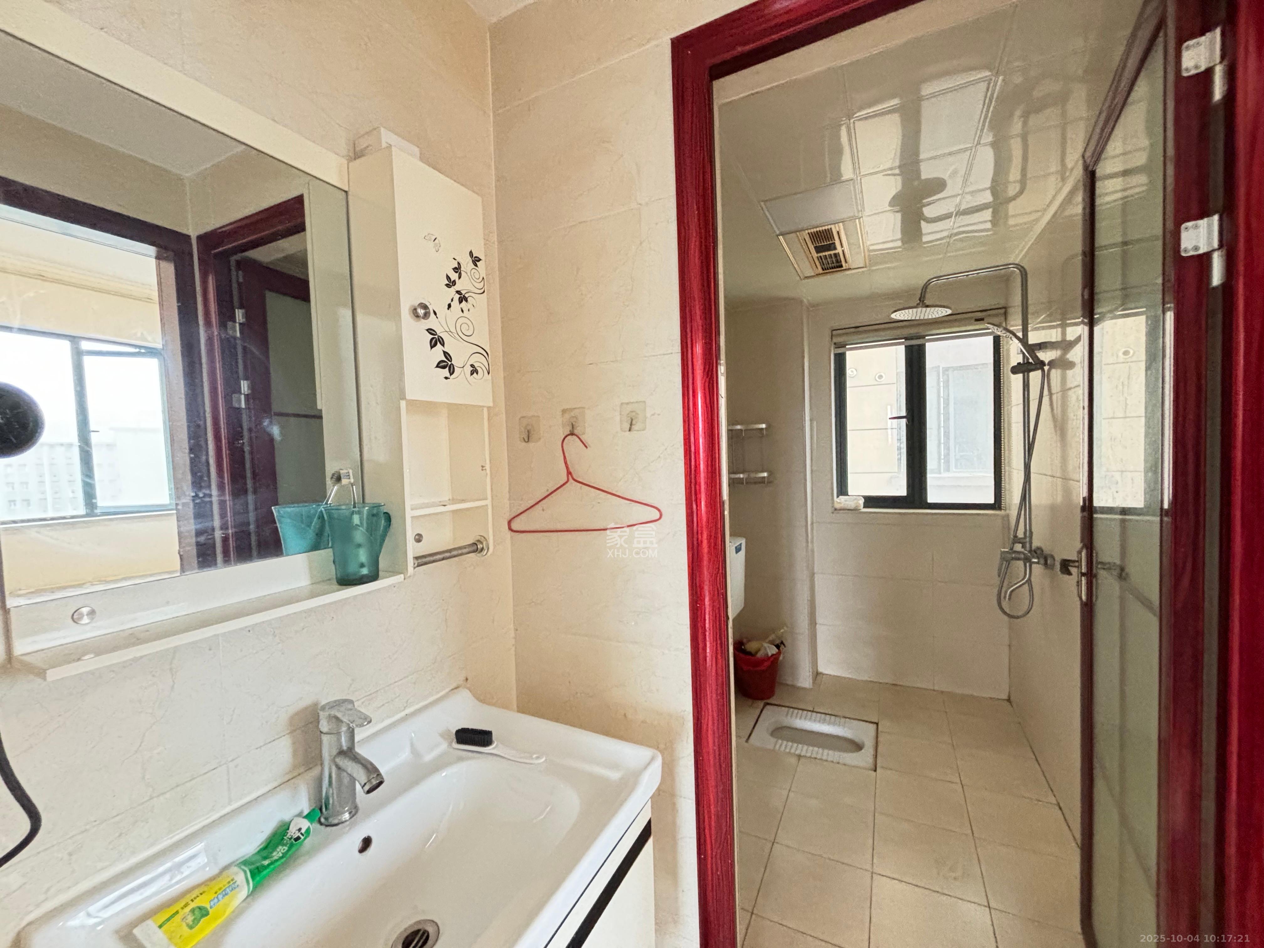 荣盛花语书苑 3室2厅1卫 2800.0元/月 荣盛花语书苑 3室2厅1卫 2800.0元/月室内图