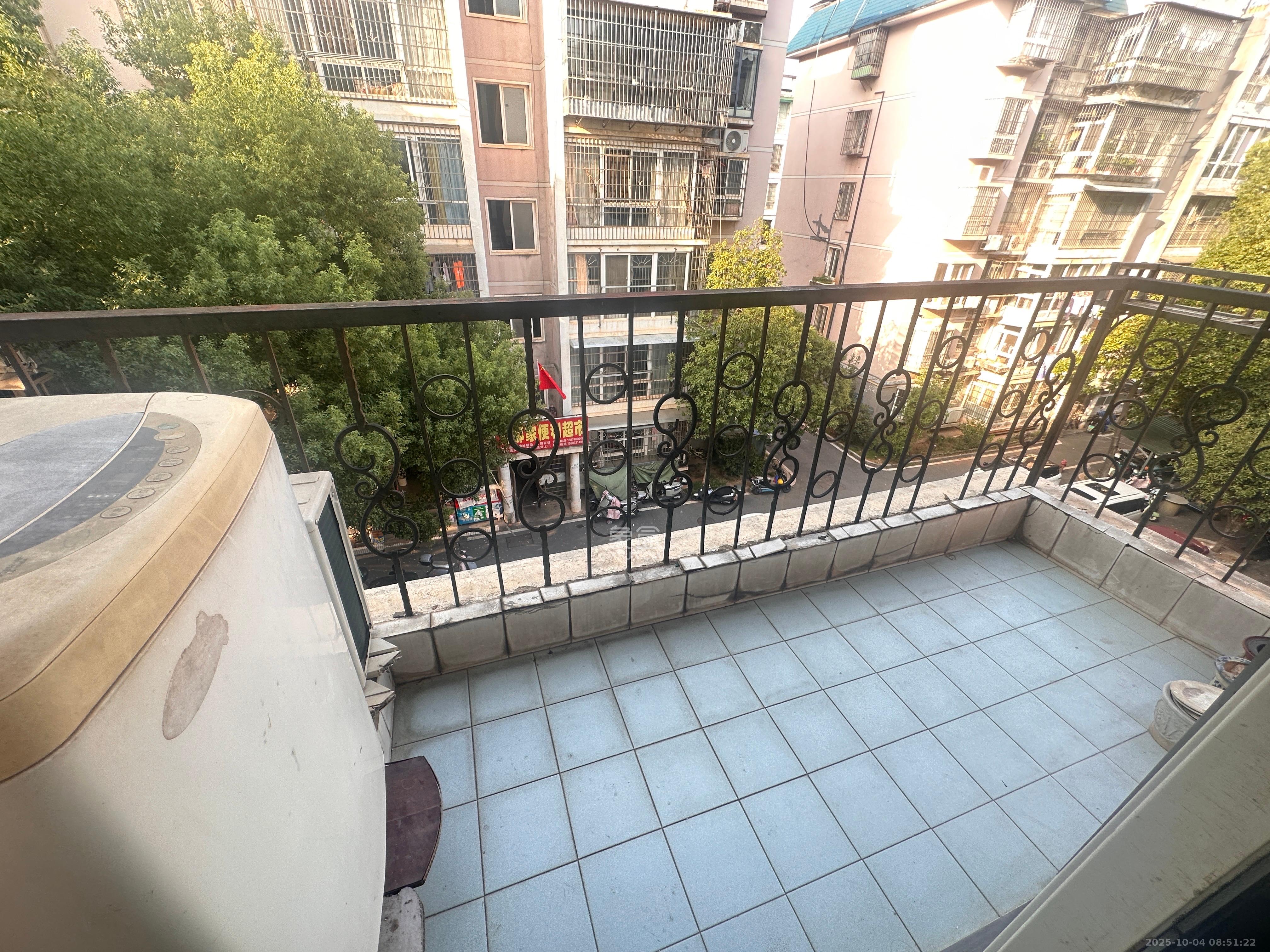 丽江翠园  2室1厅1卫    1000.0元/月室内图