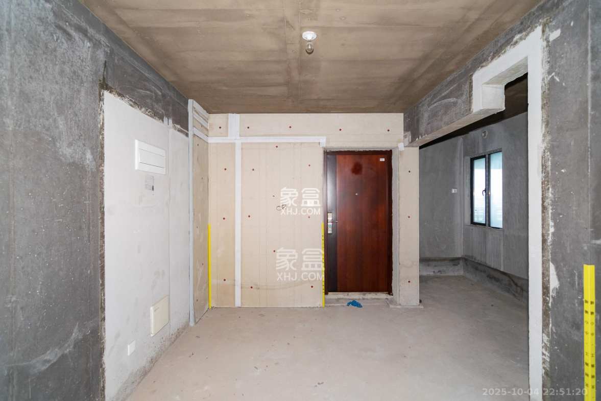 澳海云天赋  3室2厅2卫    63.0万 澳海云天赋  3室2厅2卫    63.0万客厅