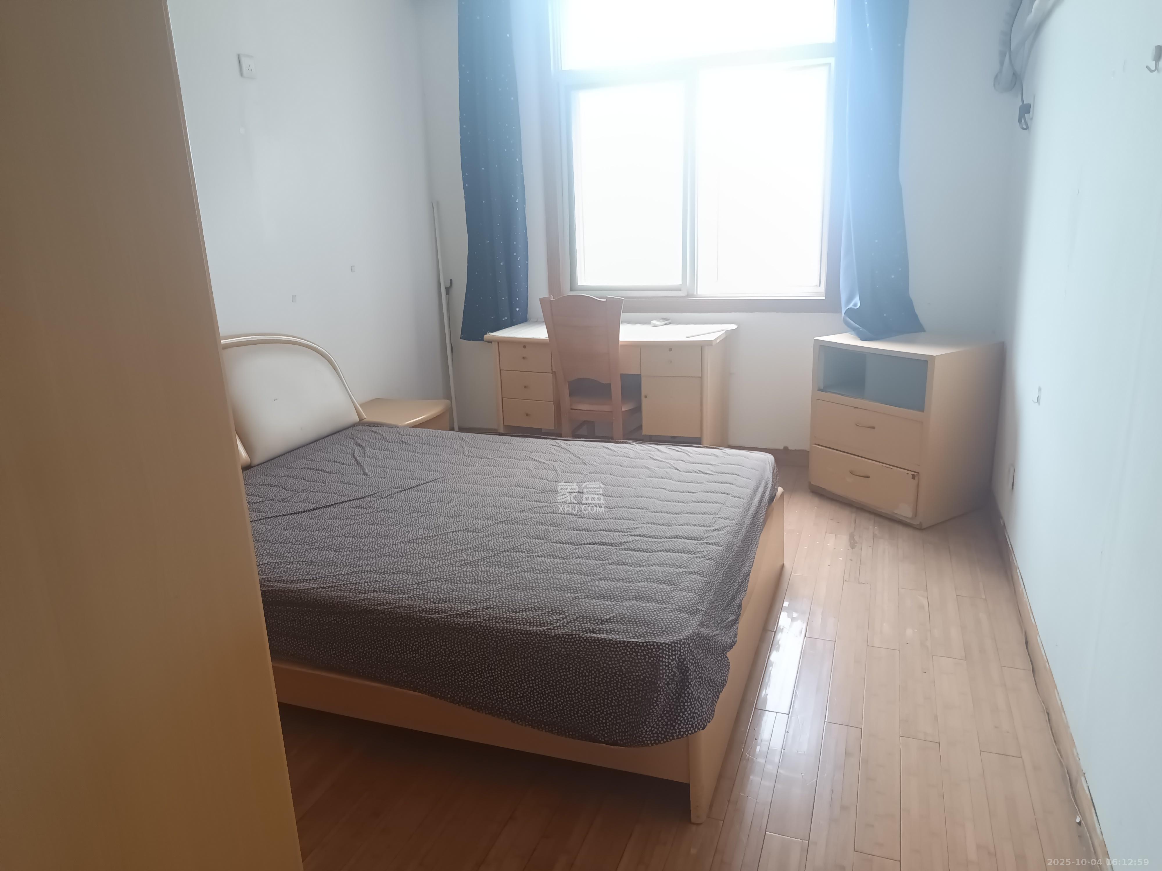 中联科技园 3室2厅2卫 2100.0元/月 中联科技园 3室2厅2卫 2100.0元/月室内图