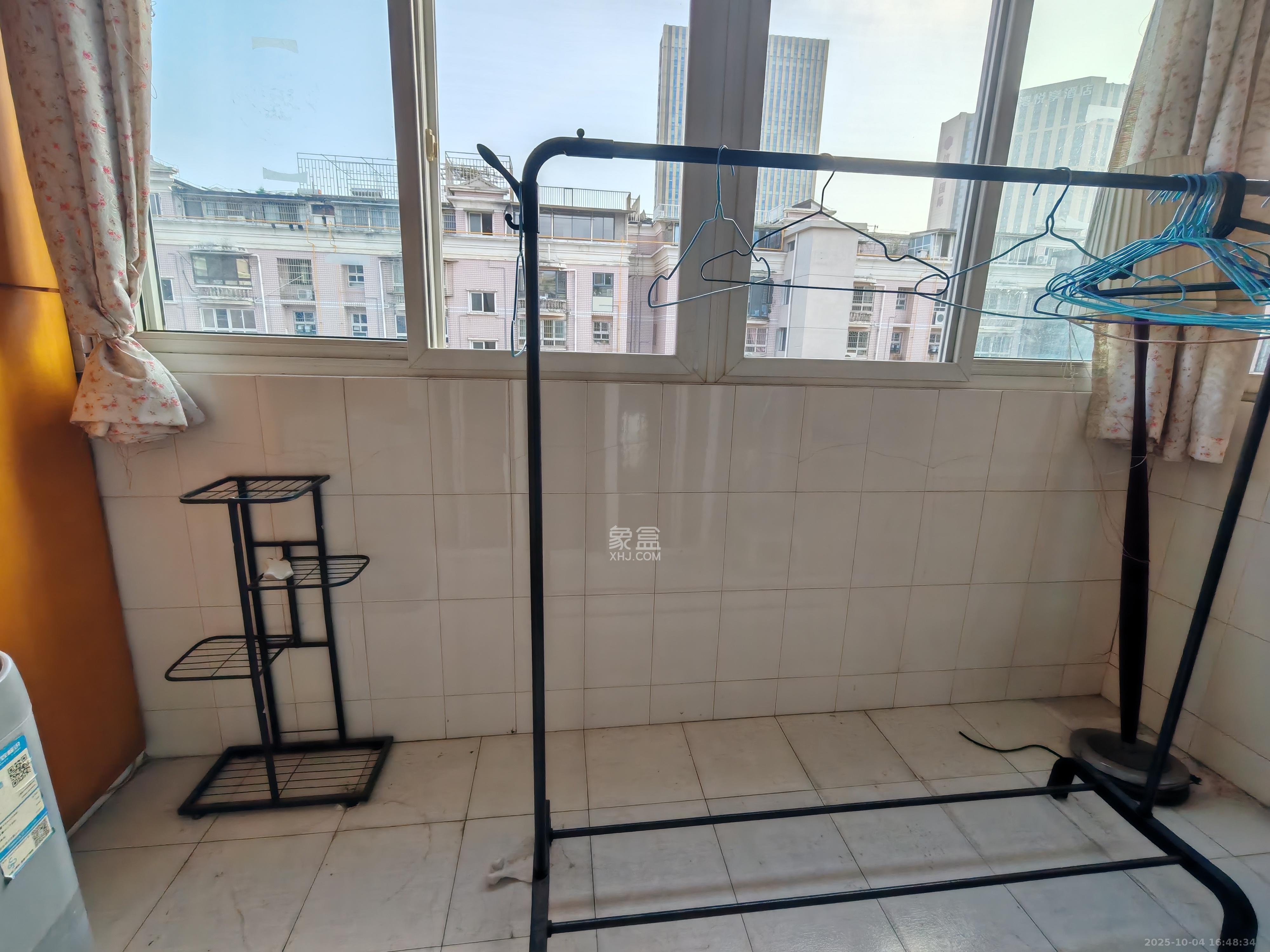 德政园 3室2厅2卫 2200.0元/月 德政园 3室2厅2卫 2200.0元/月室内图