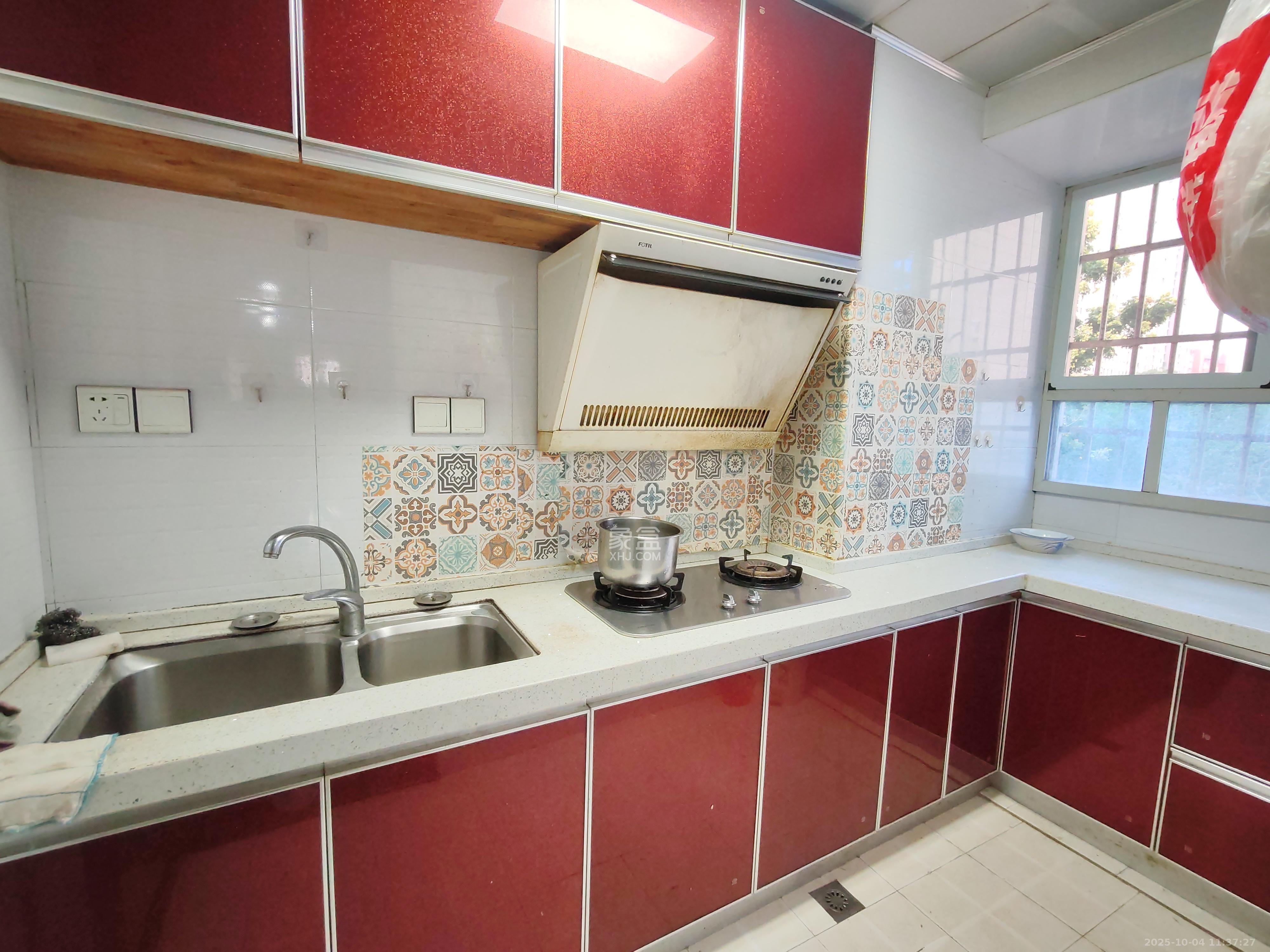 友园山庄 2室2厅1卫 1500.0元/月 友园山庄 2室2厅1卫 1500.0元/月室内图