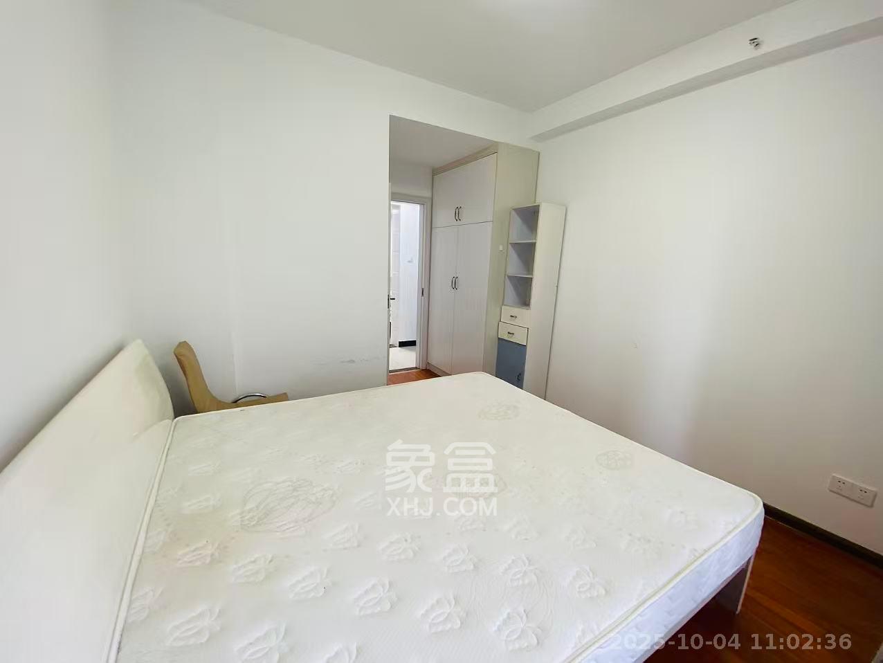 保利天禧D区  3室2厅1卫    3000.0元/月室内图