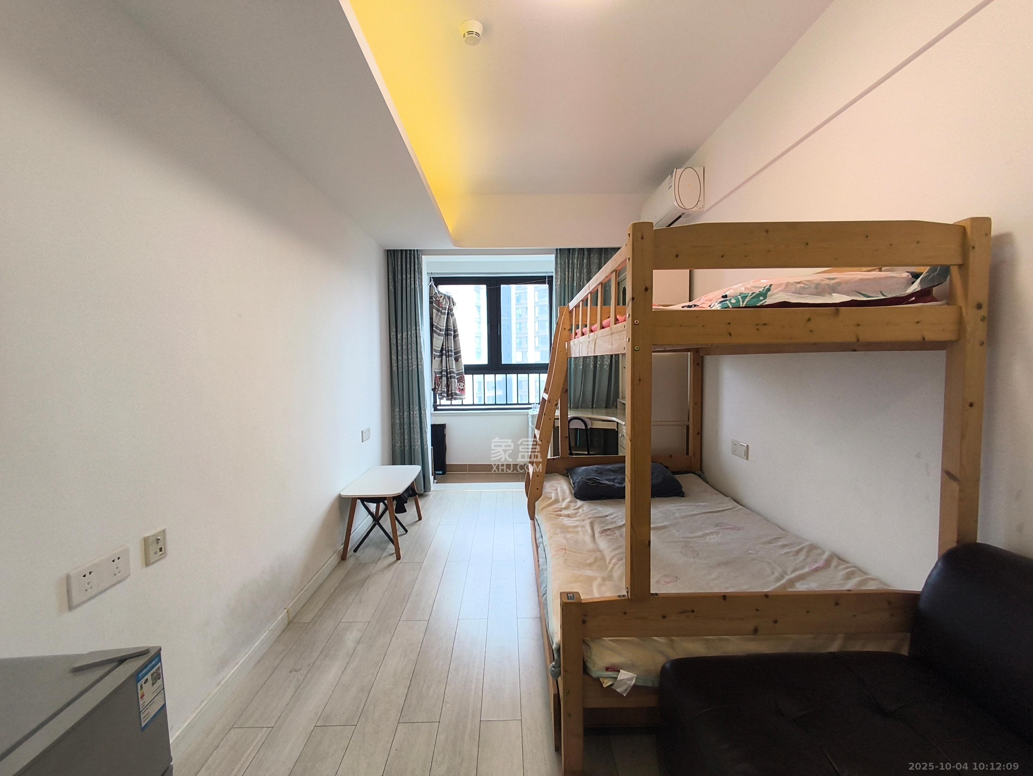 万科金域缇香 1室0厅0卫 1300.0元/月 万科金域缇香 1室0厅0卫 1300.0元/月室内图