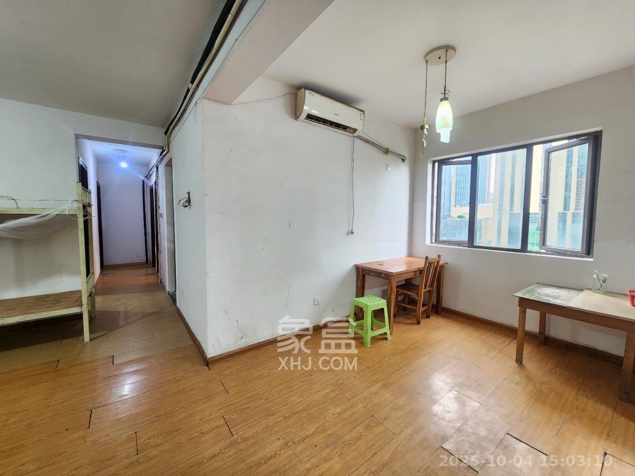 南山雍江汇（滨江国际新城）  4室2厅2卫    3100.0元/月室内图