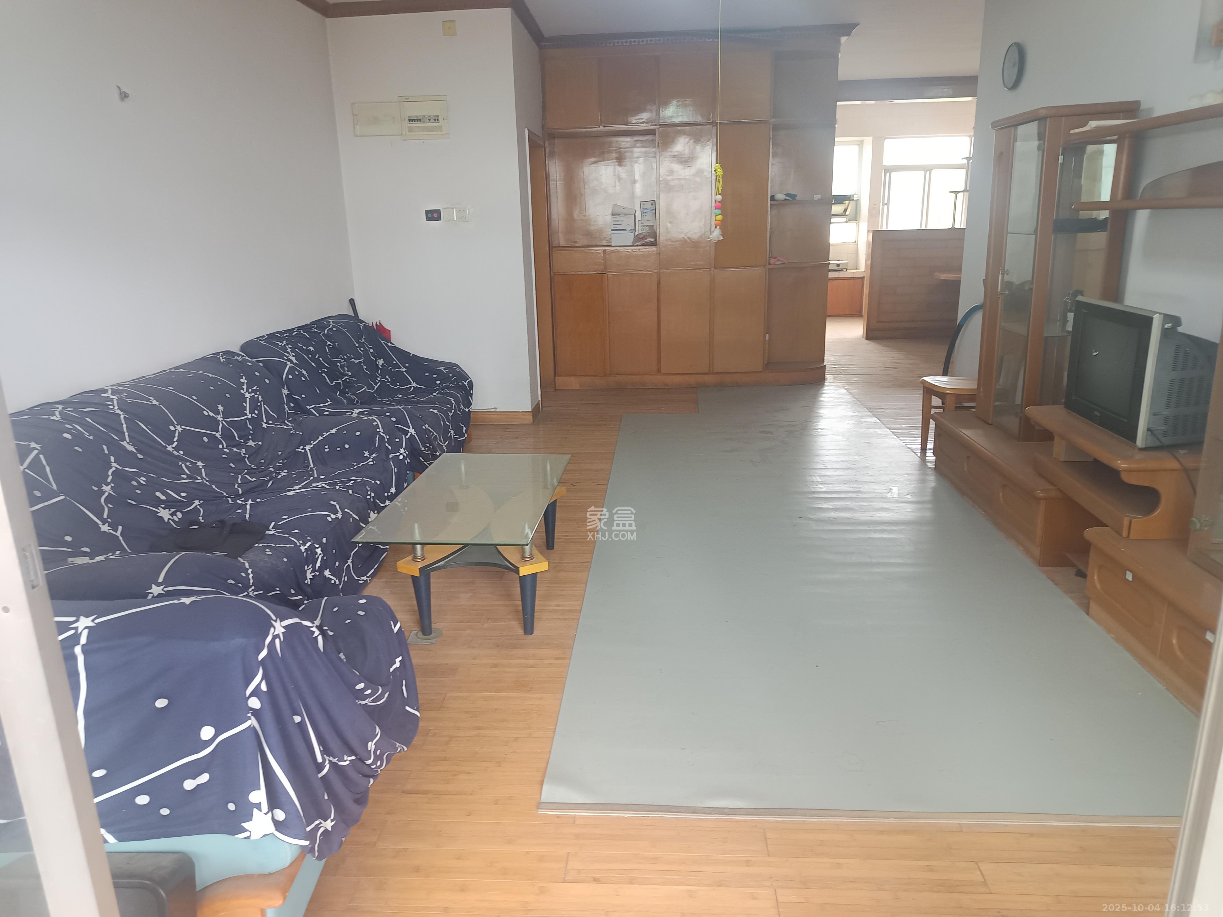 中联科技园 3室2厅2卫 2100.0元/月 中联科技园 3室2厅2卫 2100.0元/月室内图