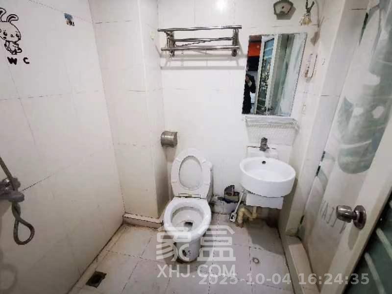 七彩丽都  1室1厅1卫    1700.0元/月室内图