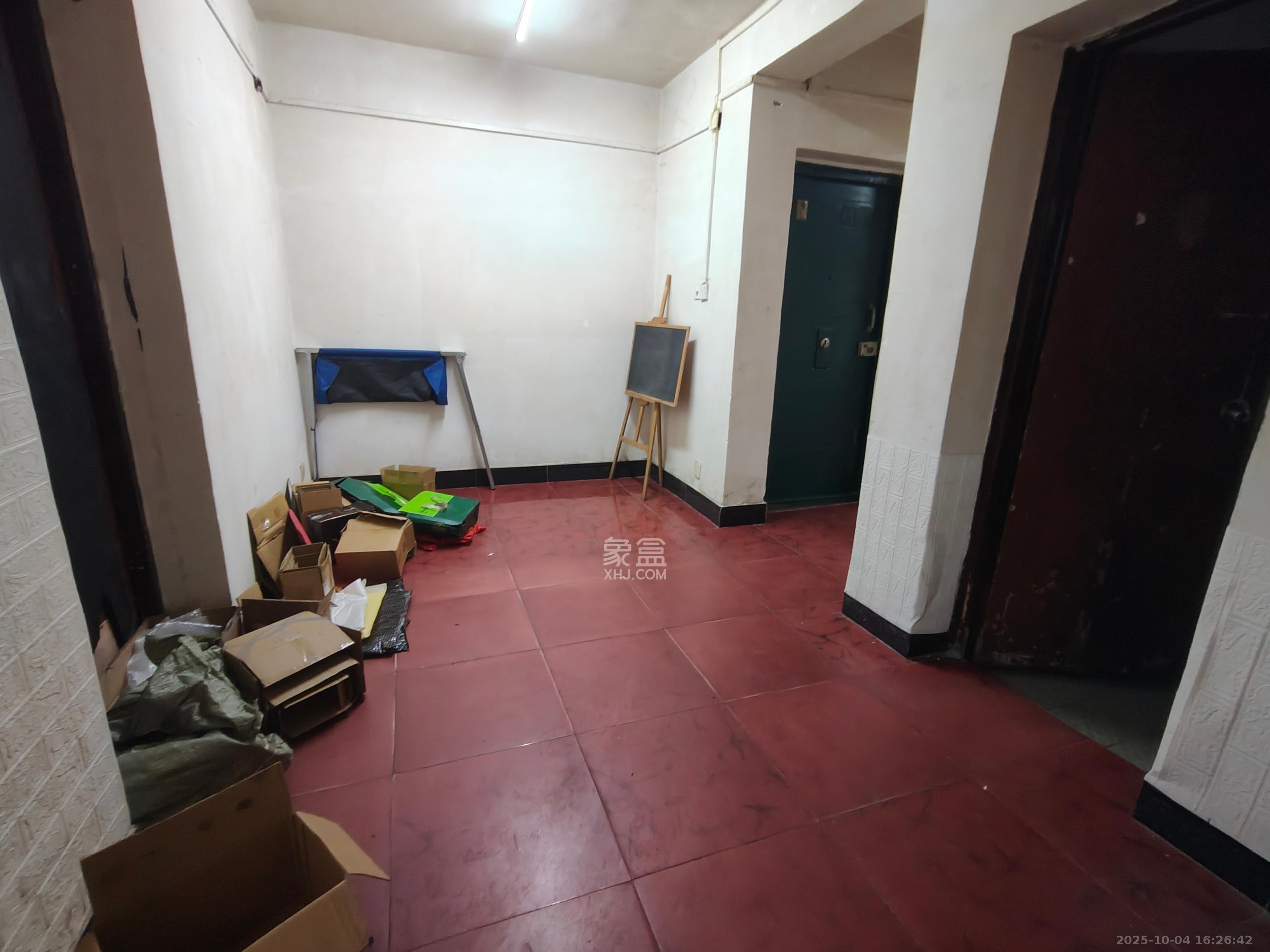 长橡宿舍  2室1厅1卫   2100.00元/月室内图