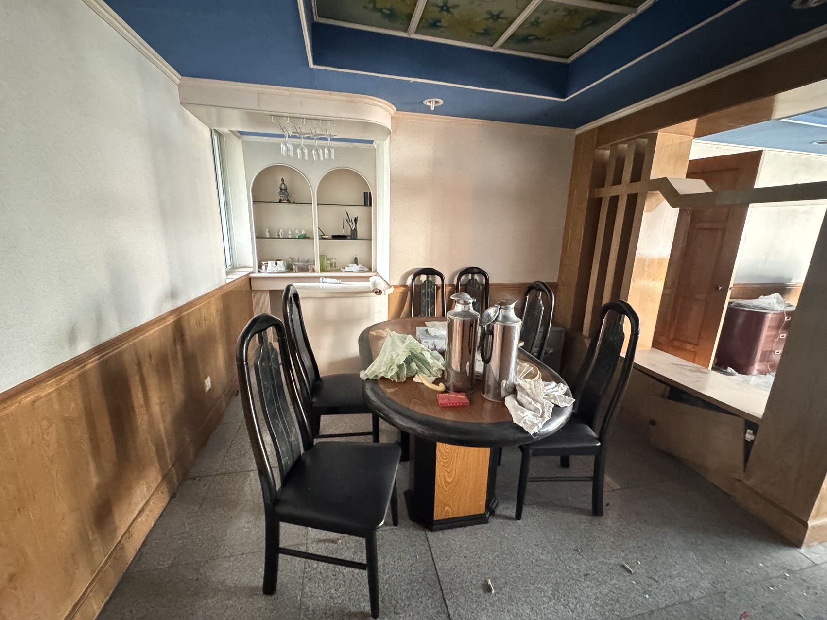 龙珠新城 4室2厅2卫 146.0万 龙珠新城 4室2厅2卫 146.0万客厅